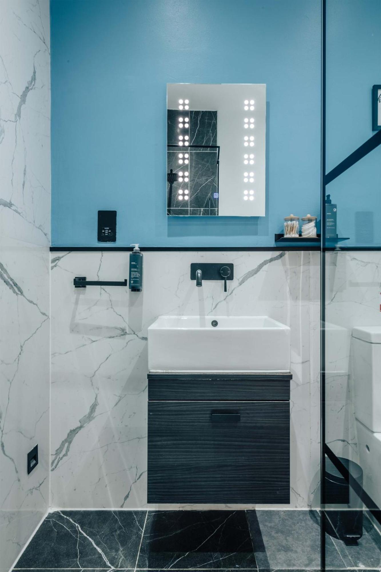 2 - Gorgeous In Earls Court Holiday home