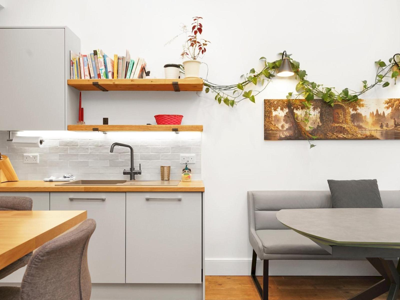 Pass The Keys Family W Beautiful Renovated Kitchen Holiday home London