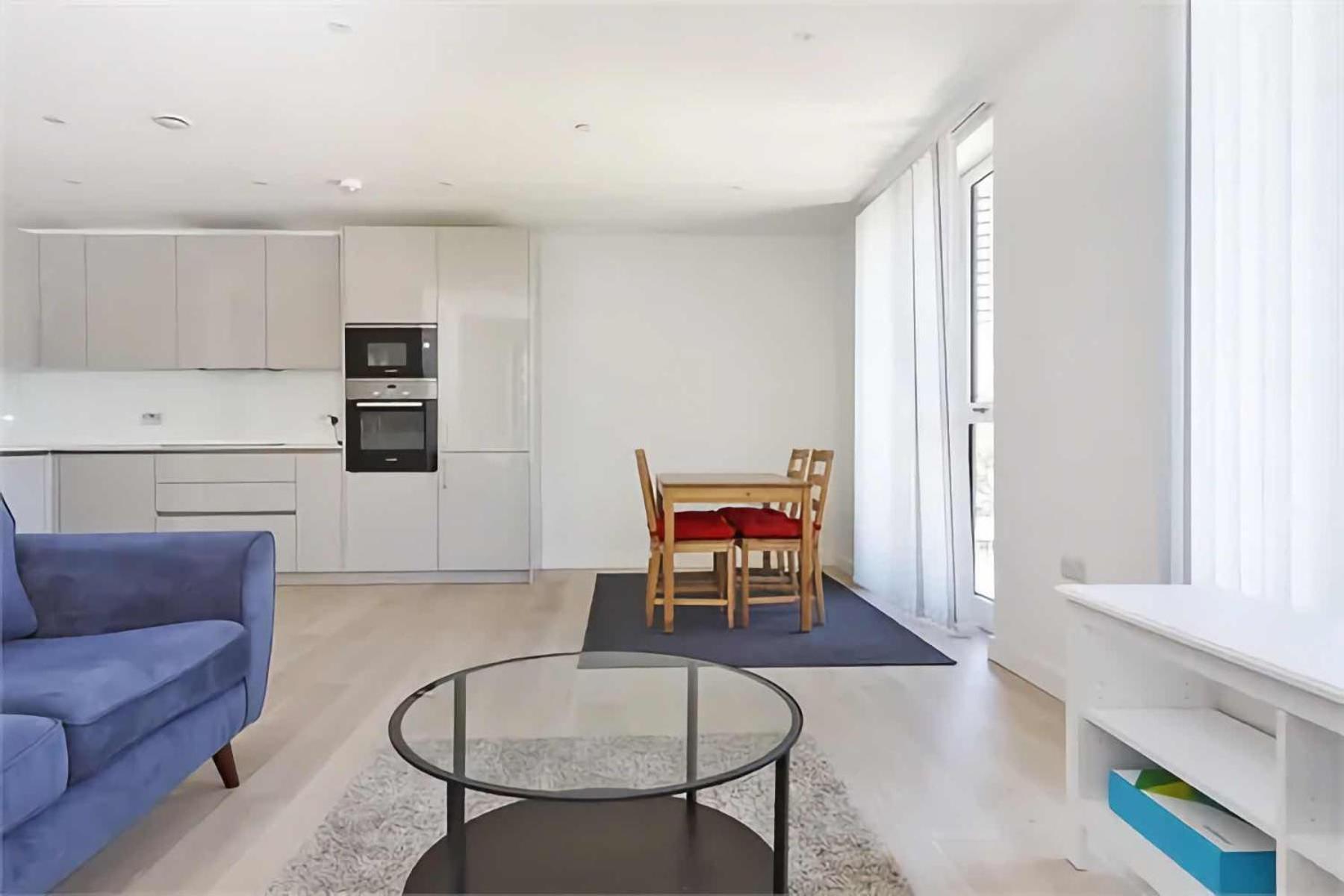 Apartment Classic And Elegant 2 Bedroom Flat London