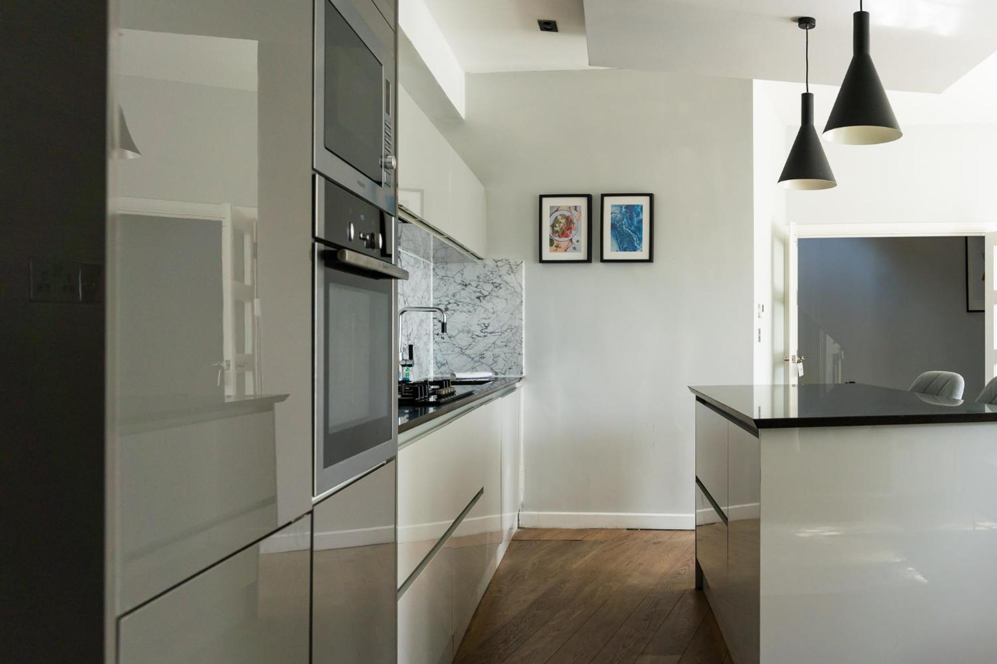 Stylish 2-bed In Camden Special Price Due To Maintenance Road Works Nearby Leilighet *