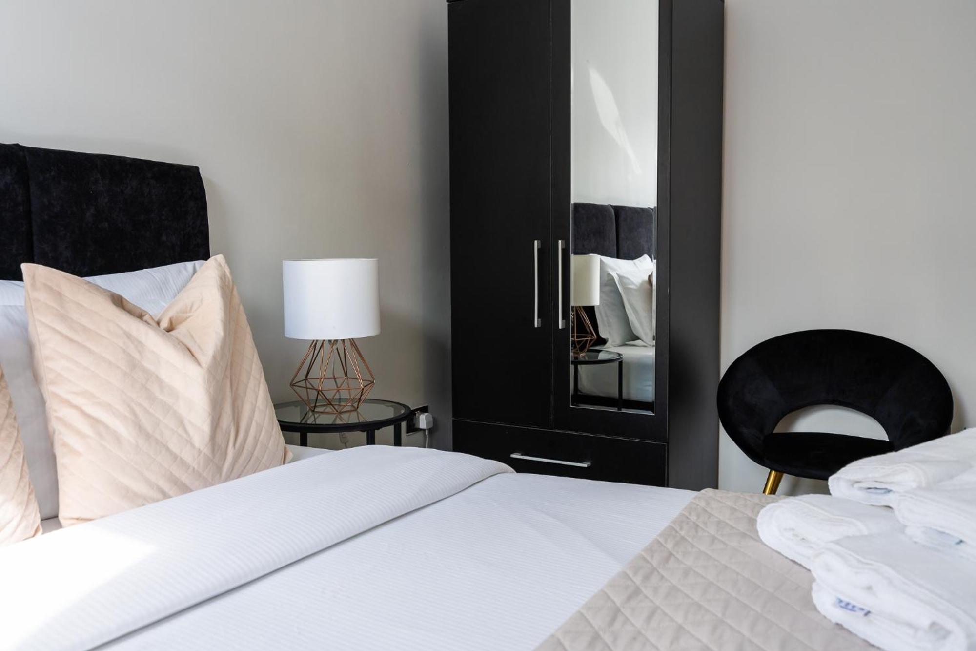 Stylish 2-bed In Camden Special Price Due To Maintenance Road Works Nearby Leilighet