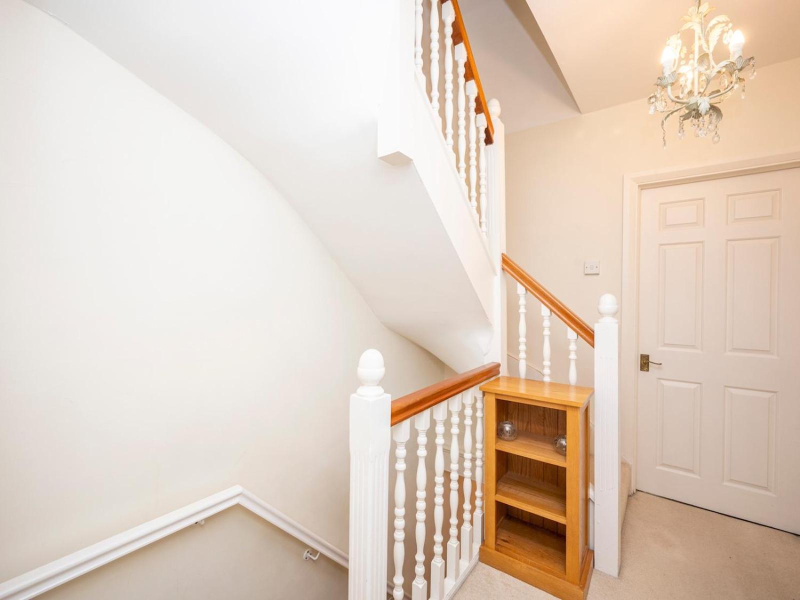 Spacious 3bedroom House Near Crystal Palace Pass The Keys * London