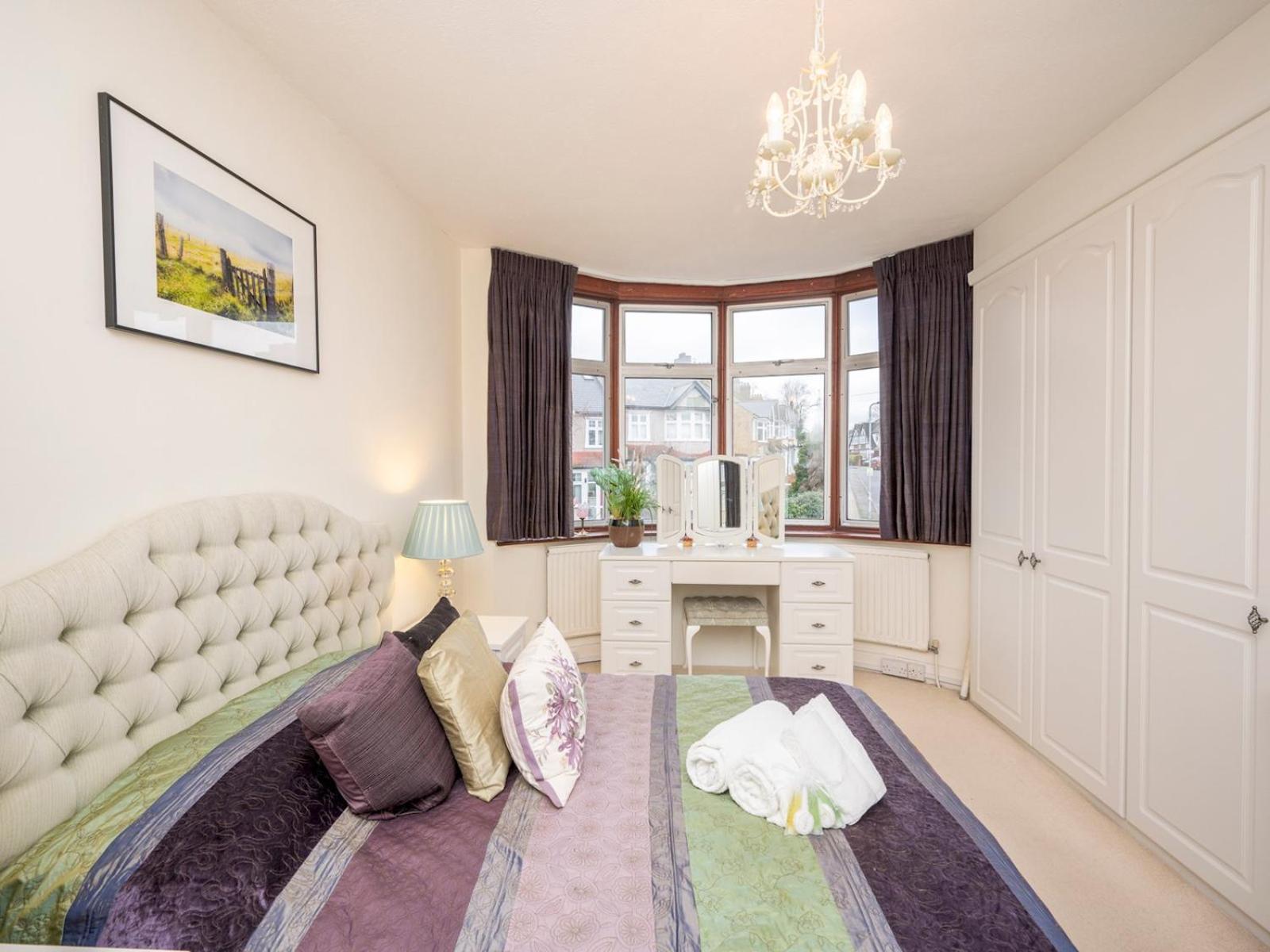 Spacious 3bedroom House Near Crystal Palace Pass The Keys Ferienhaus
