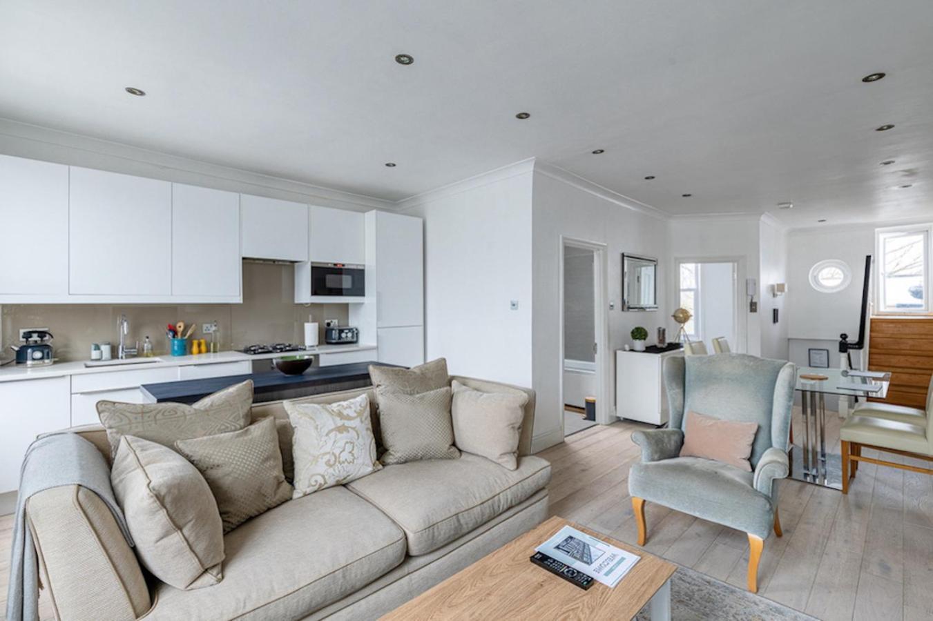 Stylish 2br Chelsea Penthouse With Private Rooftop Appartamento Londra