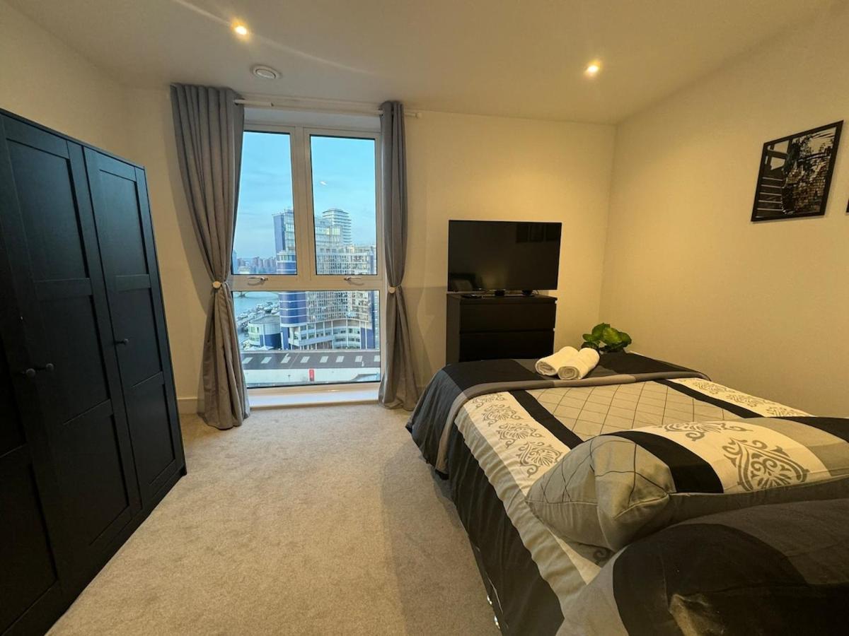 Stunning Luxury 2 Bedroom Apartment