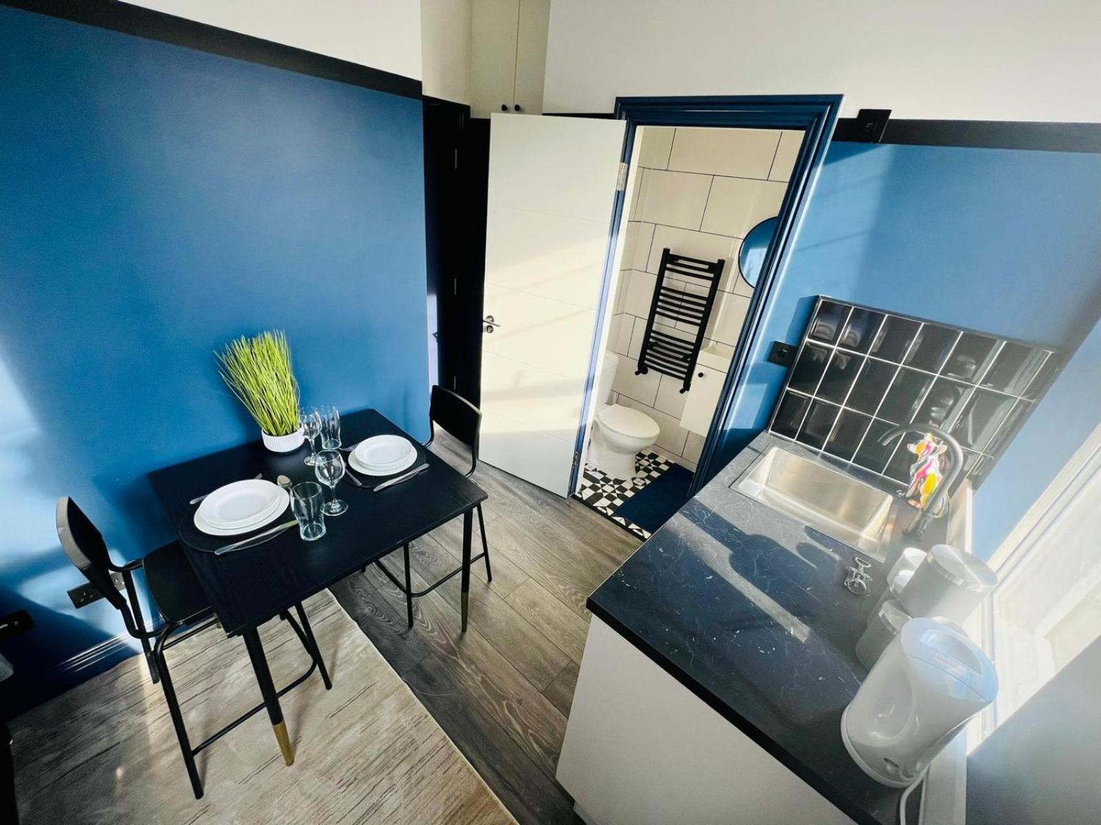 61 Studio, Ideal For Tourists High Recommend!!!