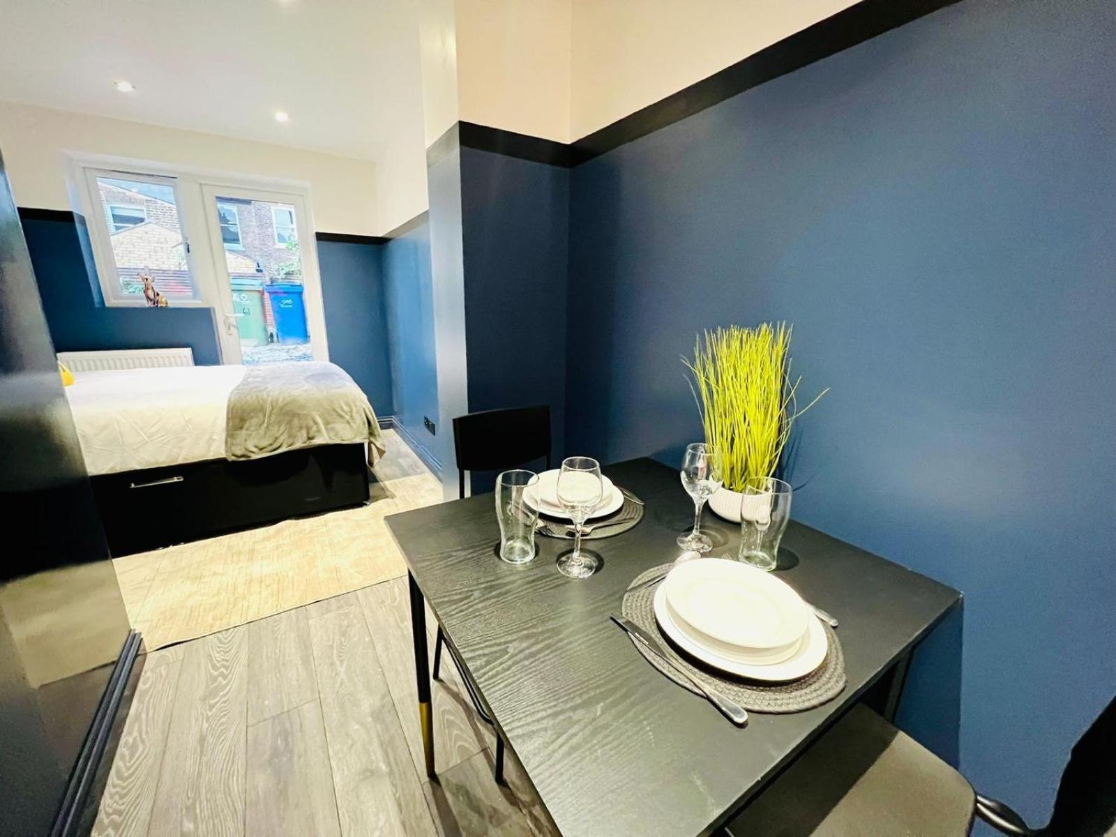 61 Studio, Ideal For Tourists High Recommend!!! *