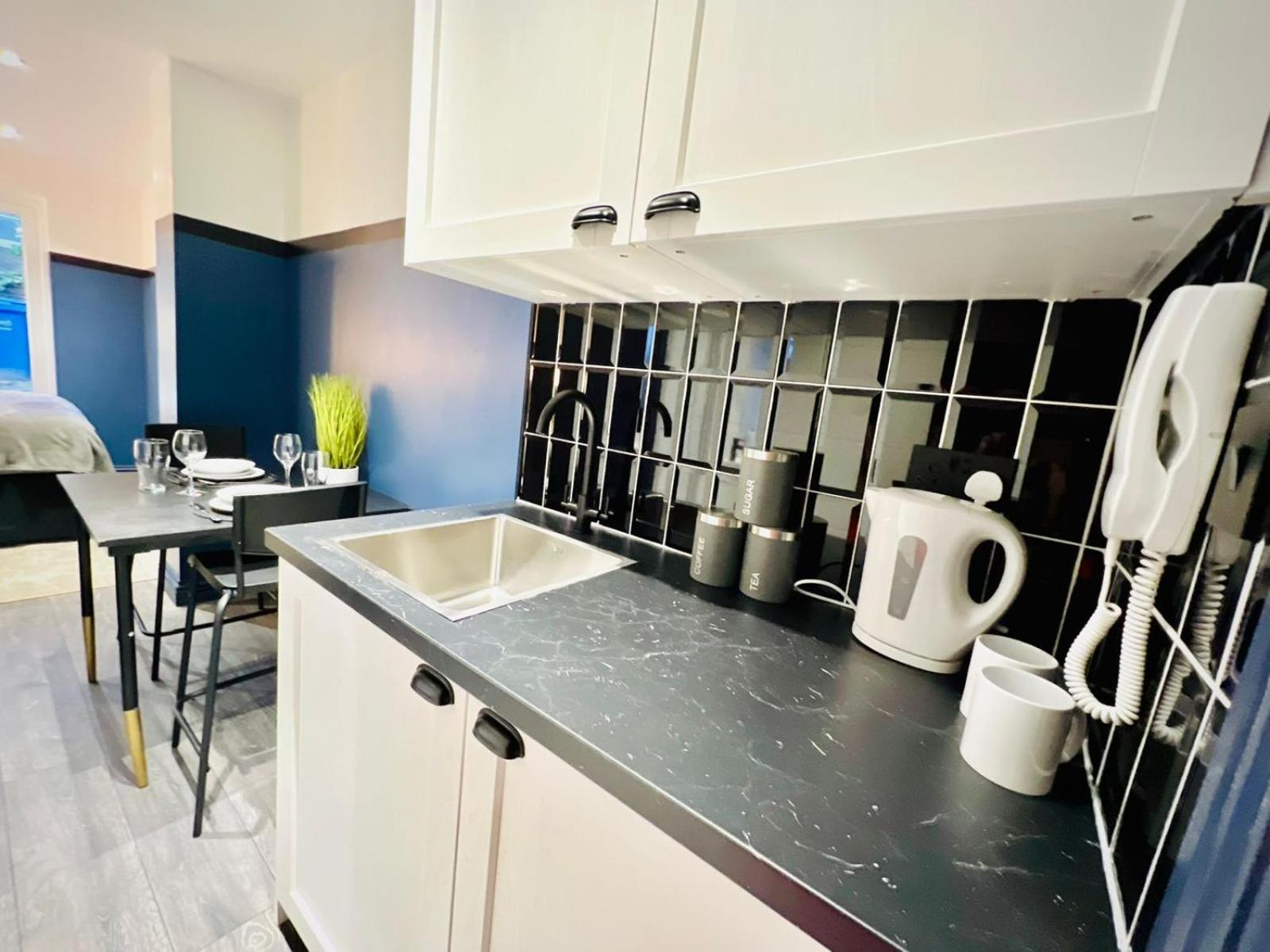 61 Studio, Ideal For Tourists High Recommend!!!