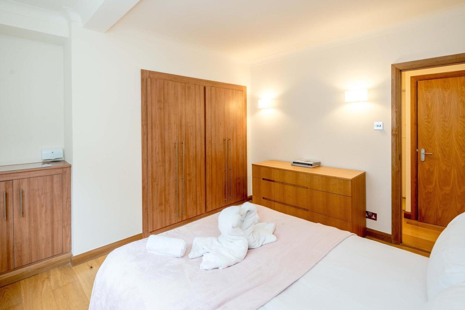 Bright 2-bed Flat Near St Paul's * London
