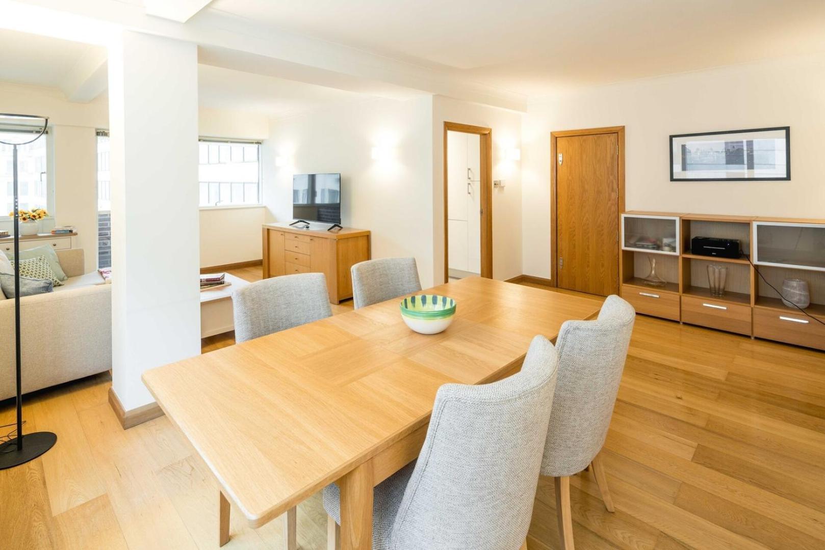 Bright 2-bed Flat Near St Paul's Apartment *