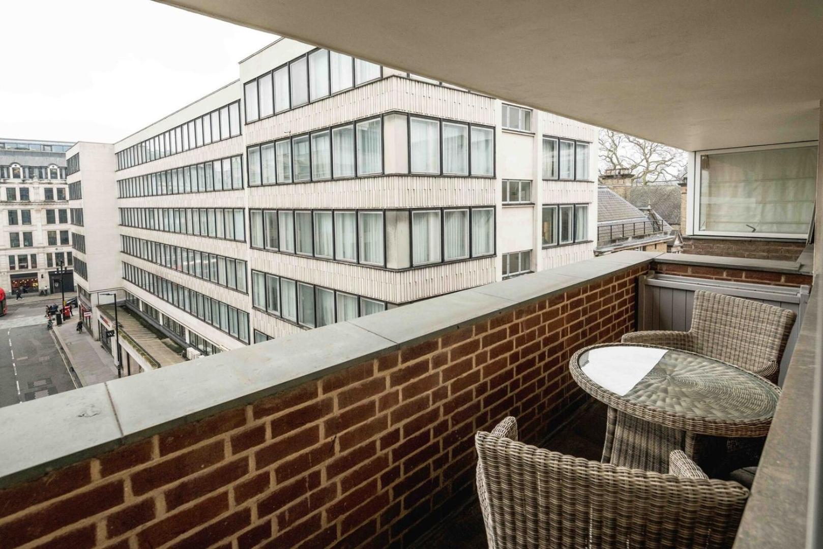 Apartment Bright 2-bed Flat Near St Paul's *