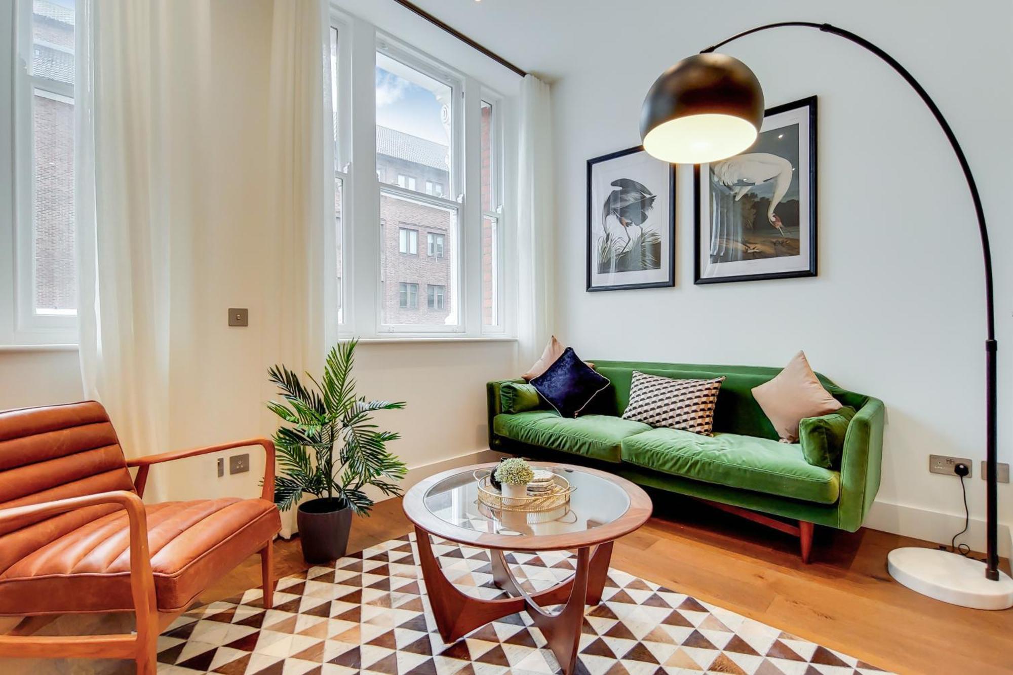 The Borough Collection Near Bridge And Borough Market * London
