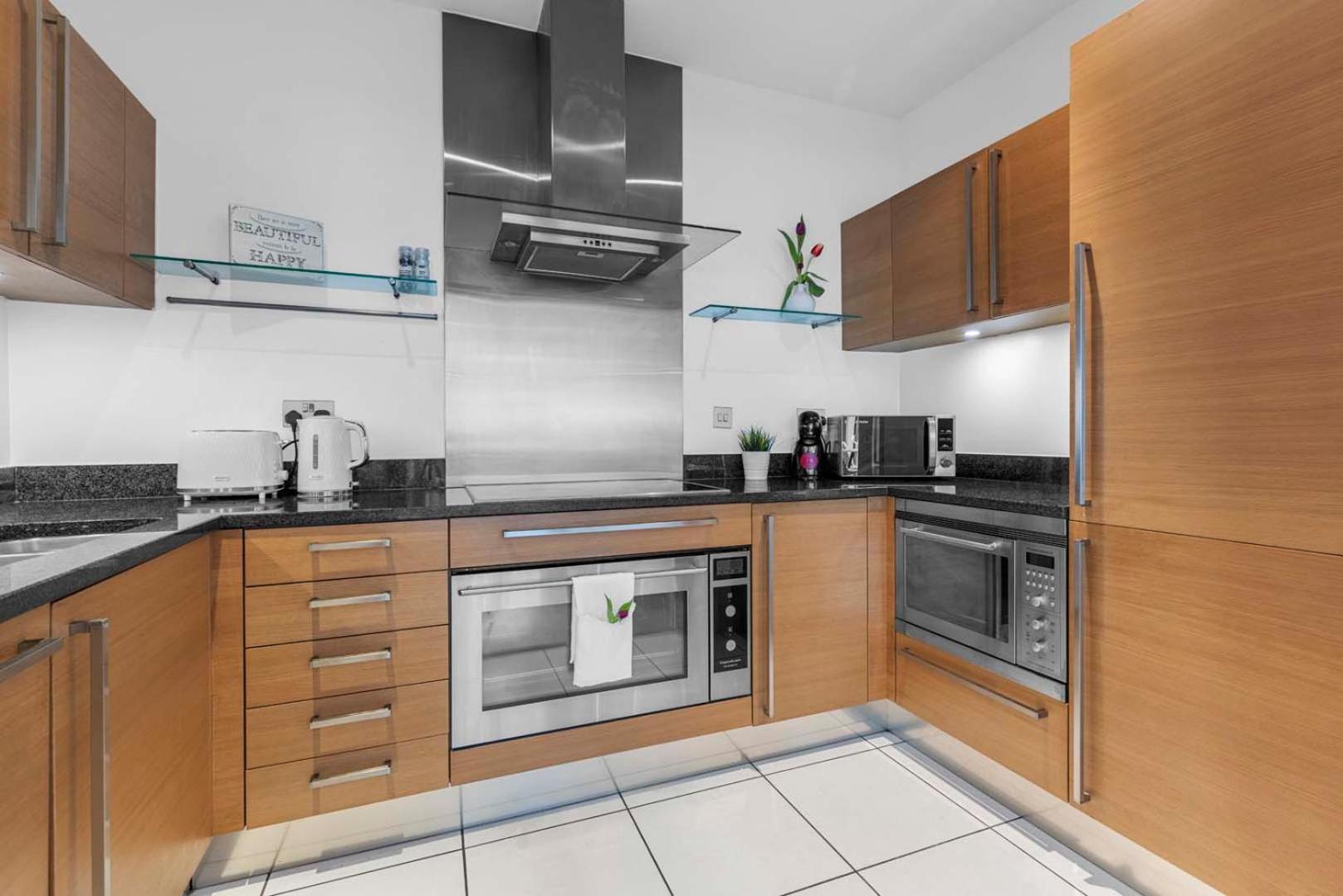 Apartment Elegant Thames-view 2-bed Haven Gym & Balcony