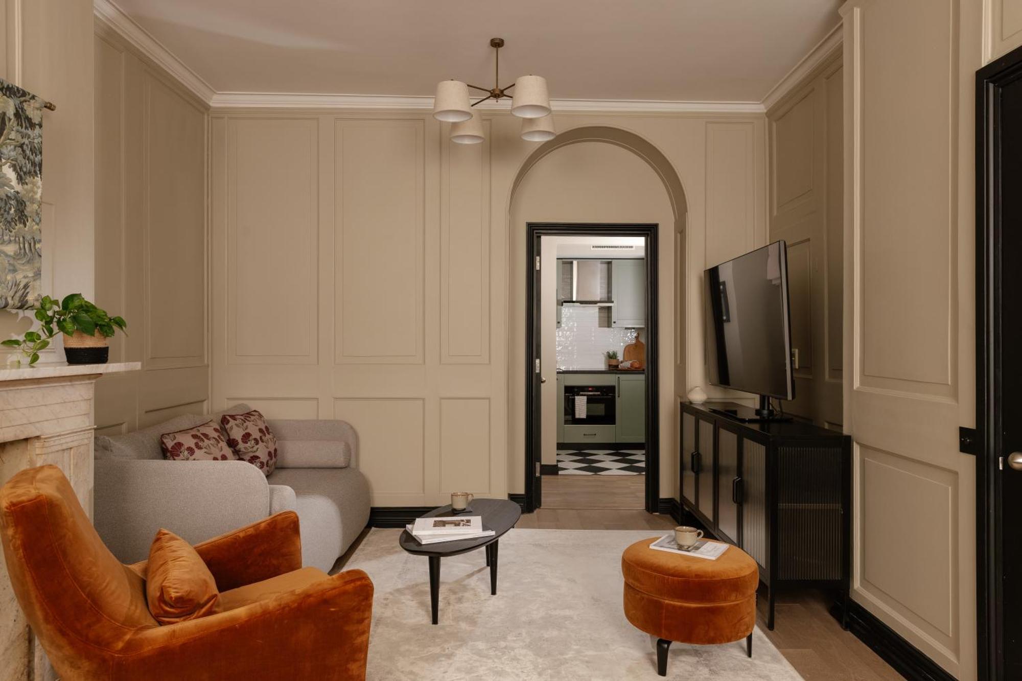 Native Kings Wardrobe, St Pauls 4* London