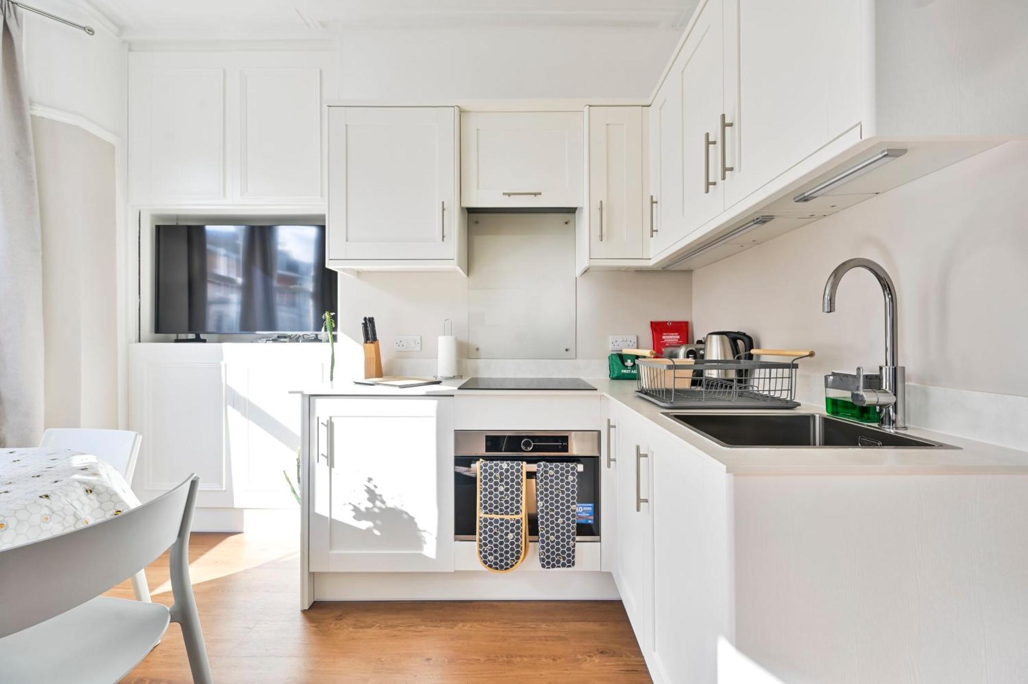 Spacious Bright 2-3 Bed Flat In Fulham By The Thames Appartement