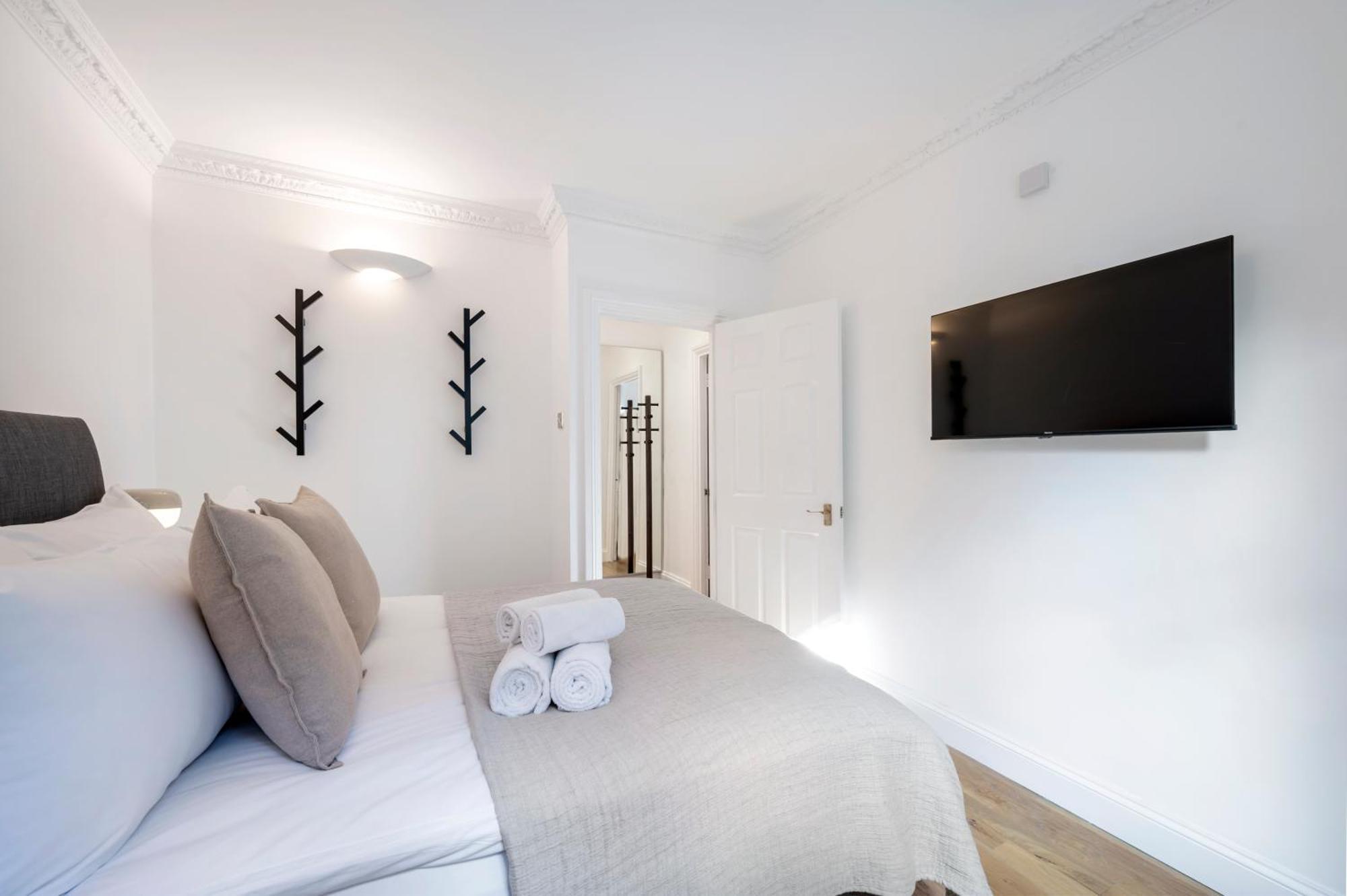 Apartment Wow! 2 Bedr/3 Beds Covent Garden/ Location! *