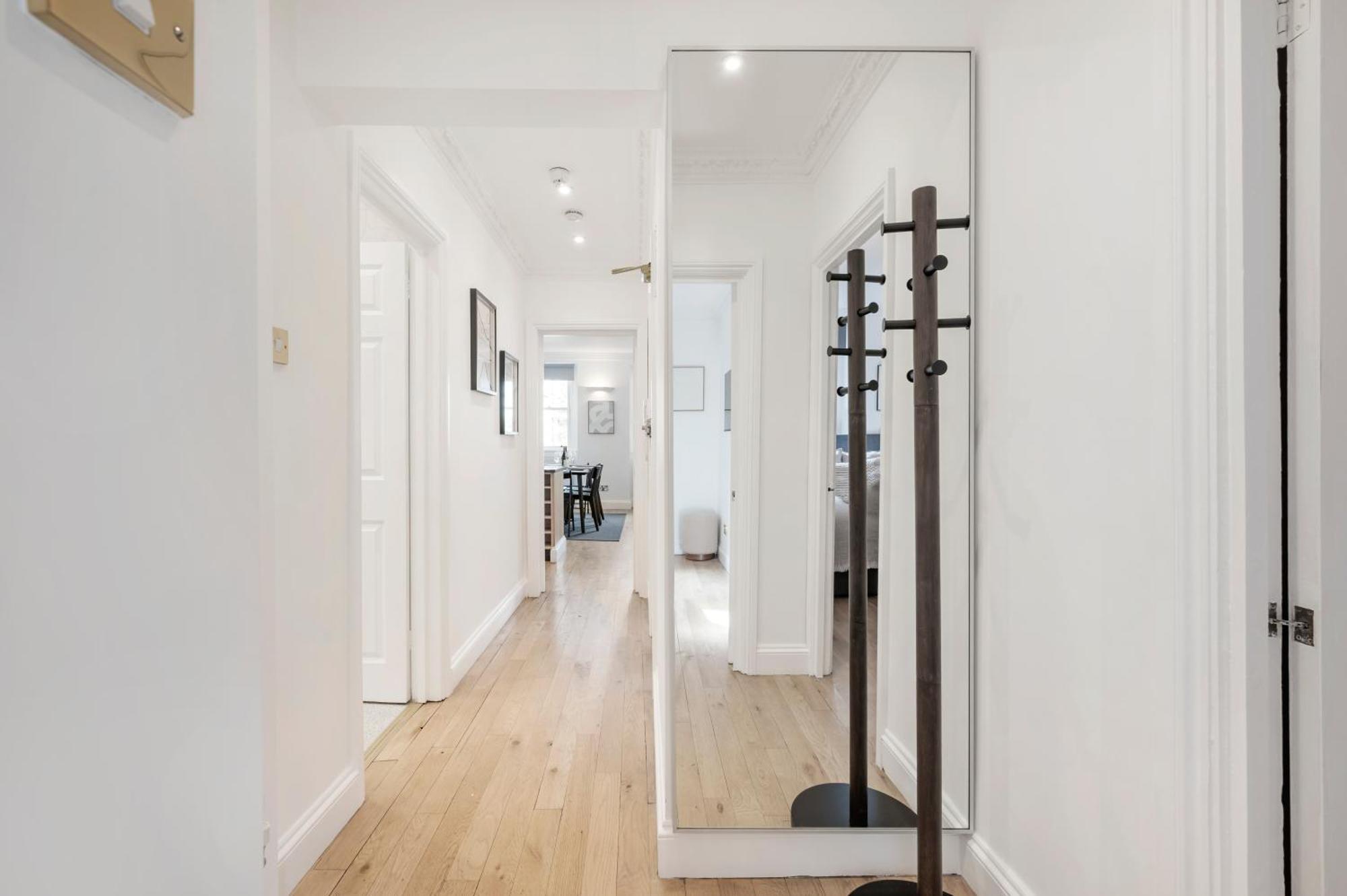 Apartment Wow! 2 Bedr/3 Beds Covent Garden/ Location!