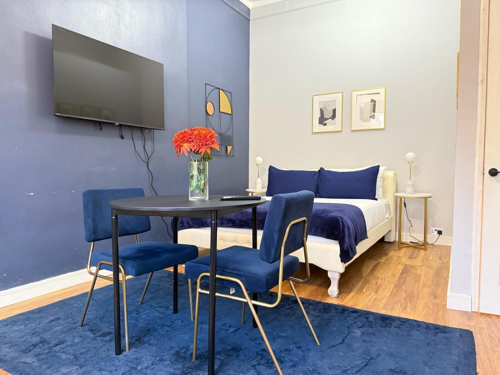 Stylish For 3 Near Regent's Park N3 * Londra