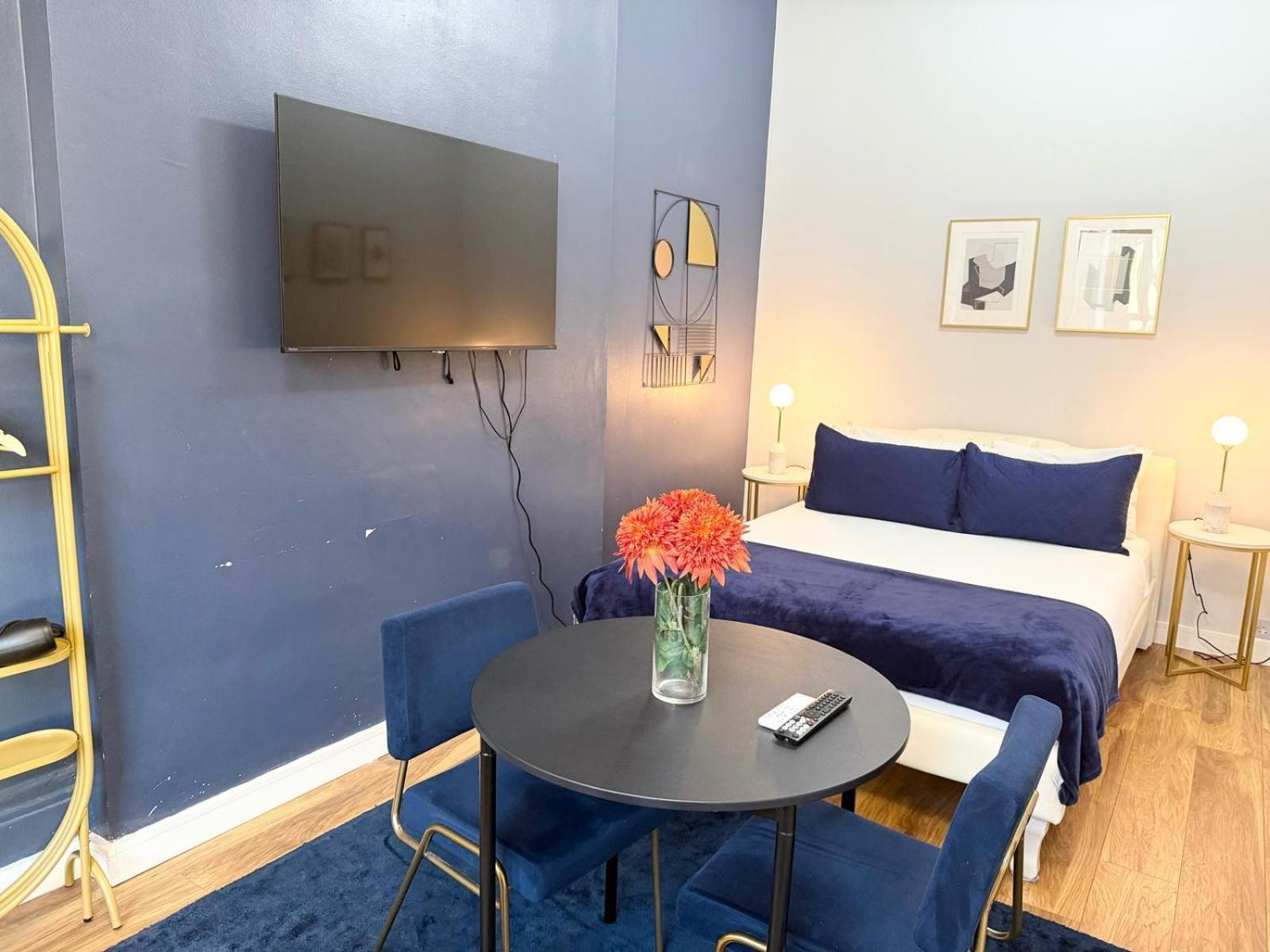 Appartamento Stylish For 3 Near Regent's Park N3 Londra