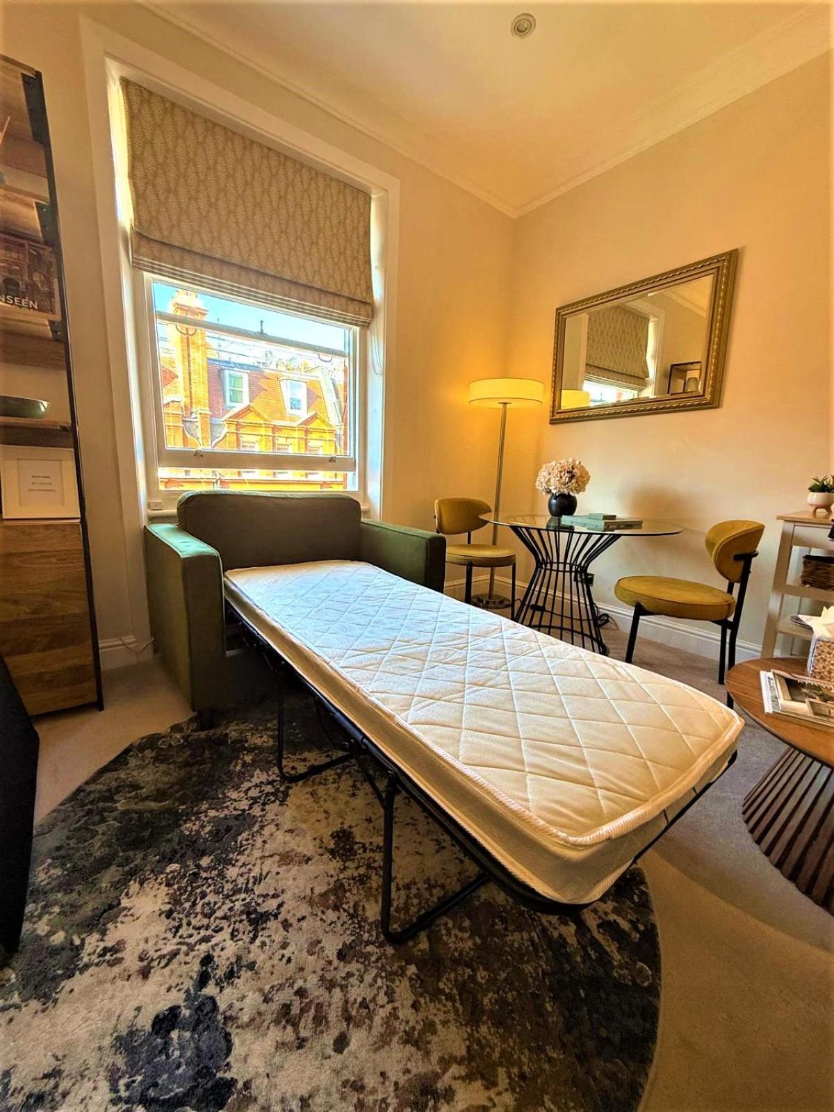 Apartment Knightsbridge Stylish 1 Bed Mins From Harrods