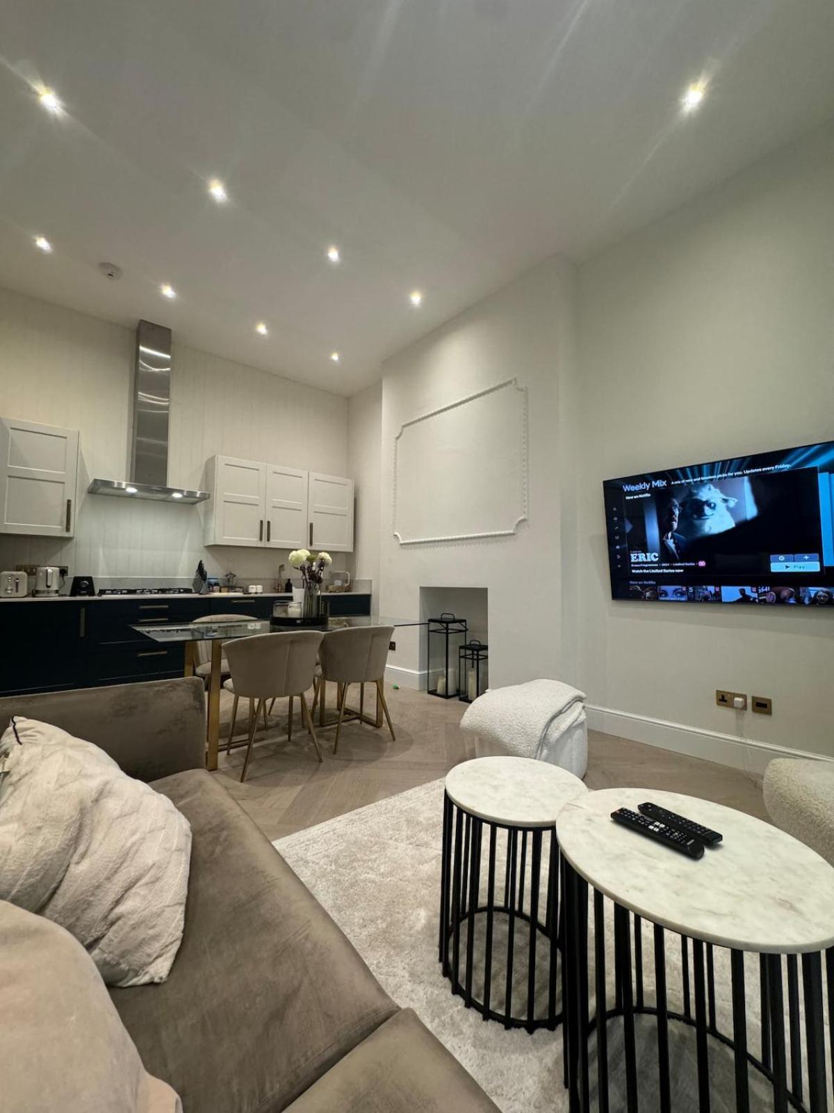 Apartment The Location! Holland Park