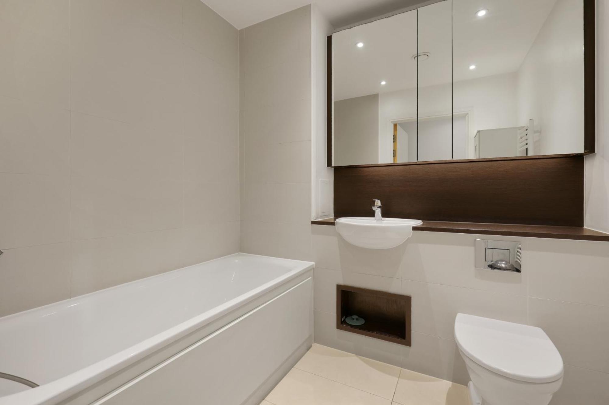 Apartment Dockside 3 Bed London