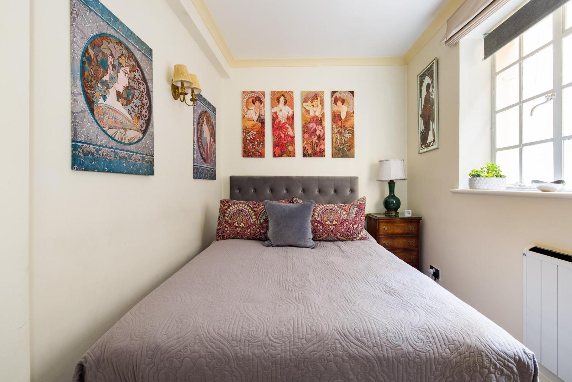 Mayfair 3-bed 5-guest Berkeley Square 1729 House Lejlighed