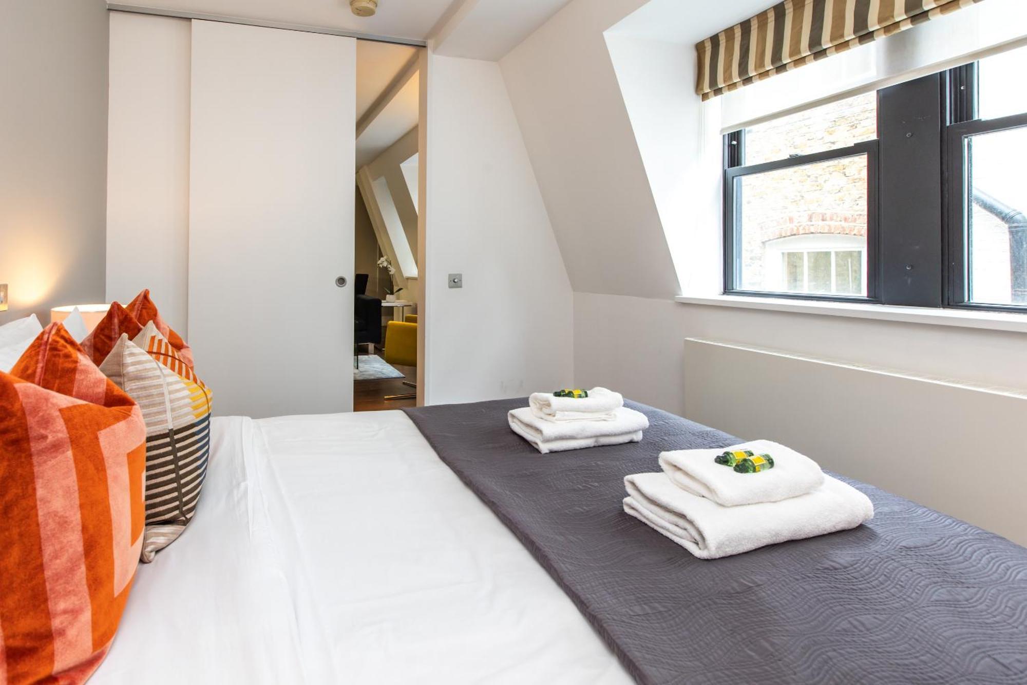 Lejlighed Charming 1br Near Monument Station! London