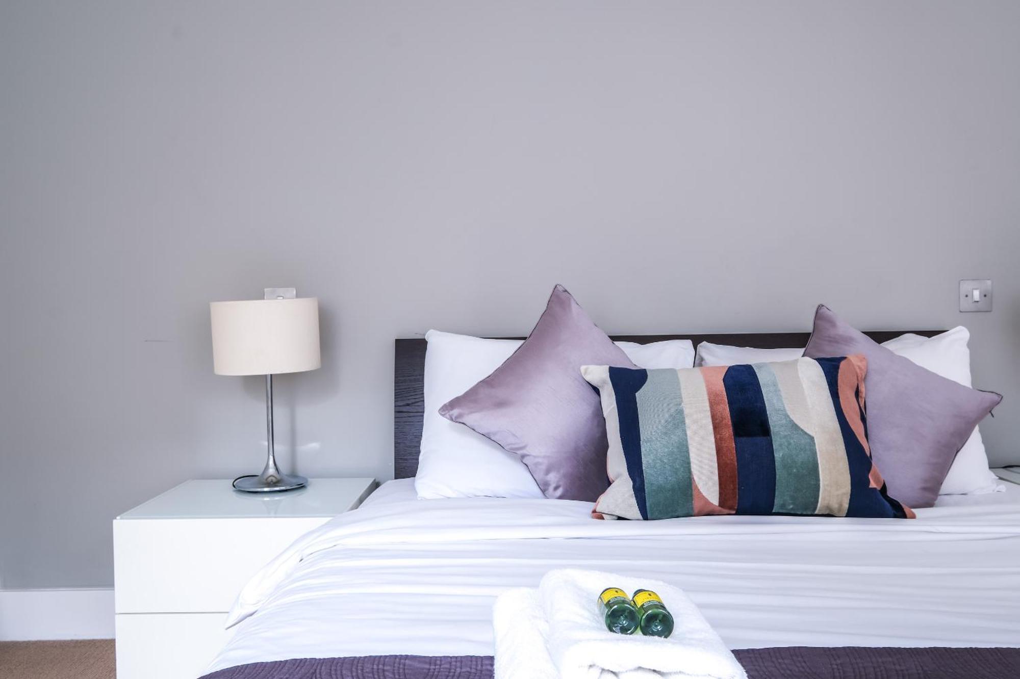 Charming 1br, 2min From Monument Station! * Londen