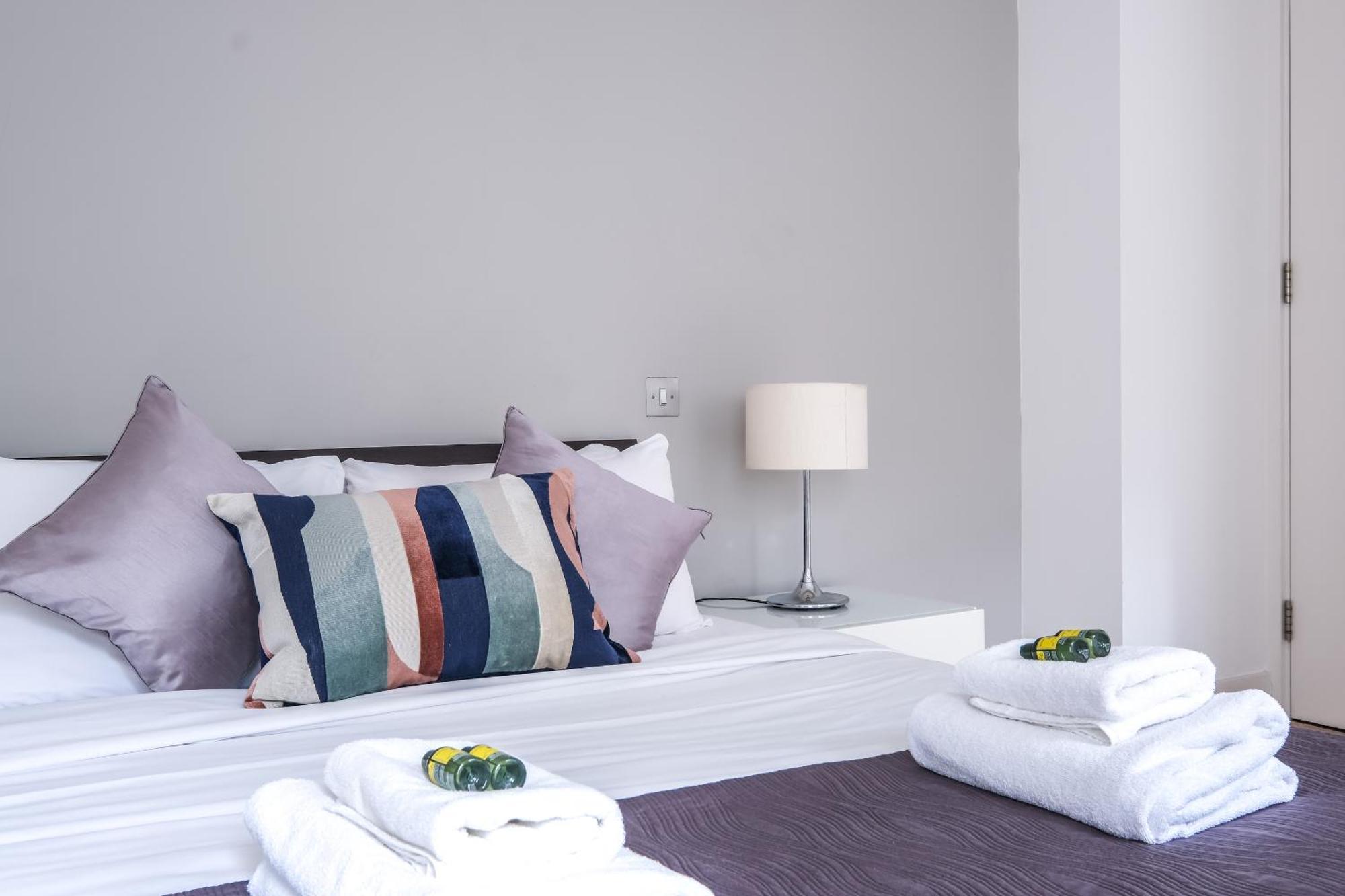 Charming 1br, 2min From Monument Station! Londen