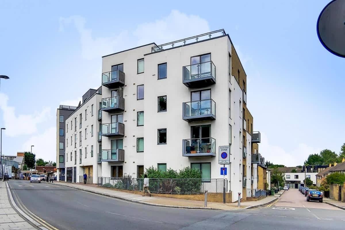 Lejlighed 1 Bed Flat At Forest Hill Station *