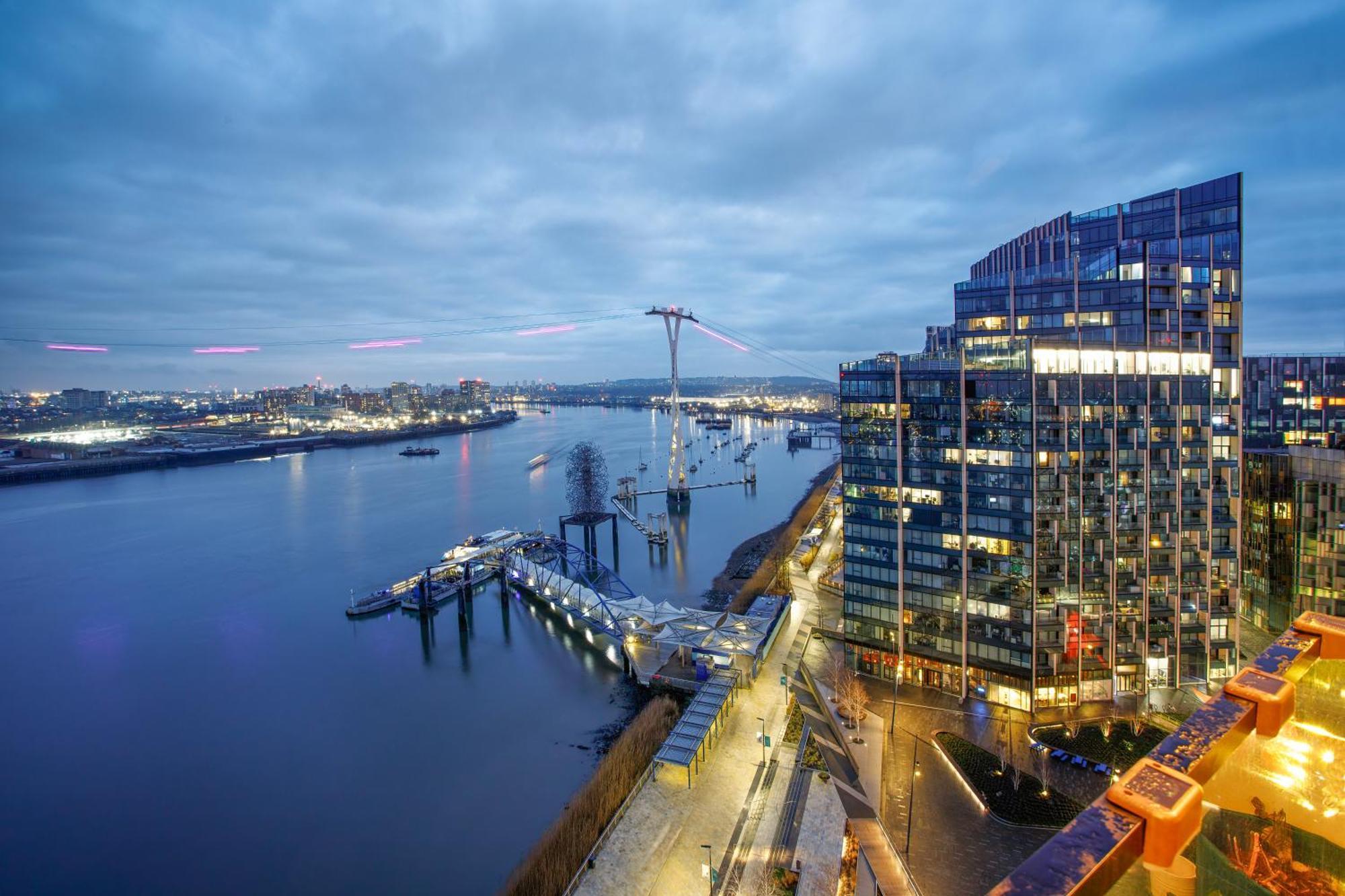 Trendy 3-bed, 2-bath - O2 Escape - Your Ideal Londen