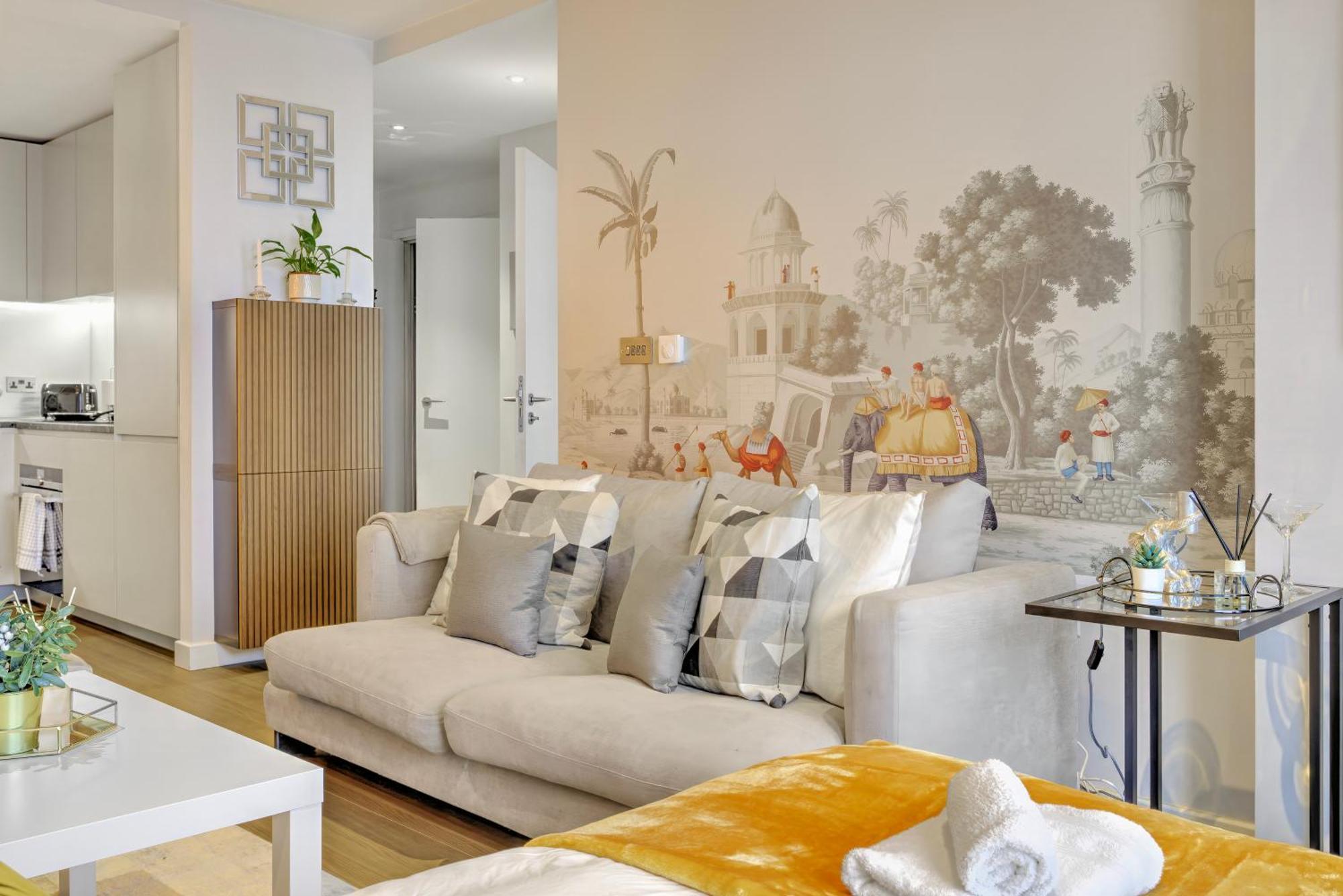 Trendy 3-bed, 2-bath - O2 Escape - Your Ideal Londen