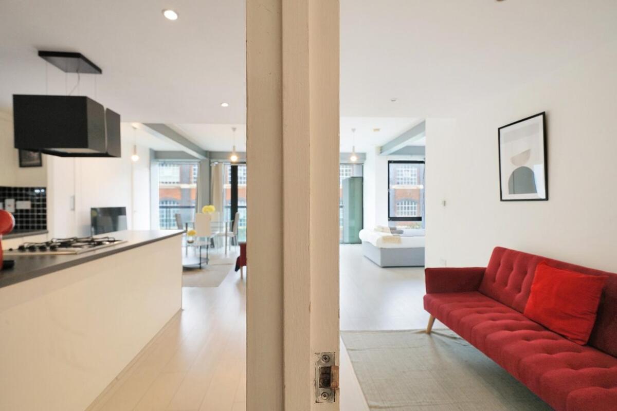 Appartamento Modern 2-bed With Balcony In Stratford *