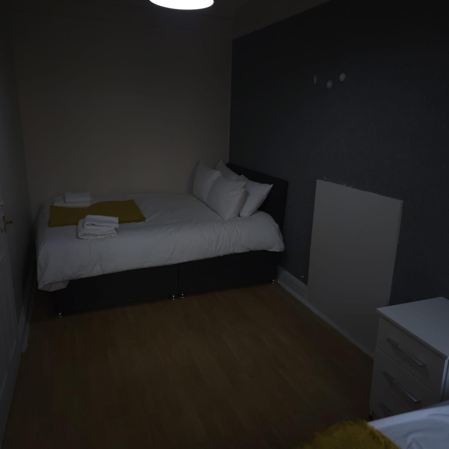 Homey Bedroom Flat Center Londra
