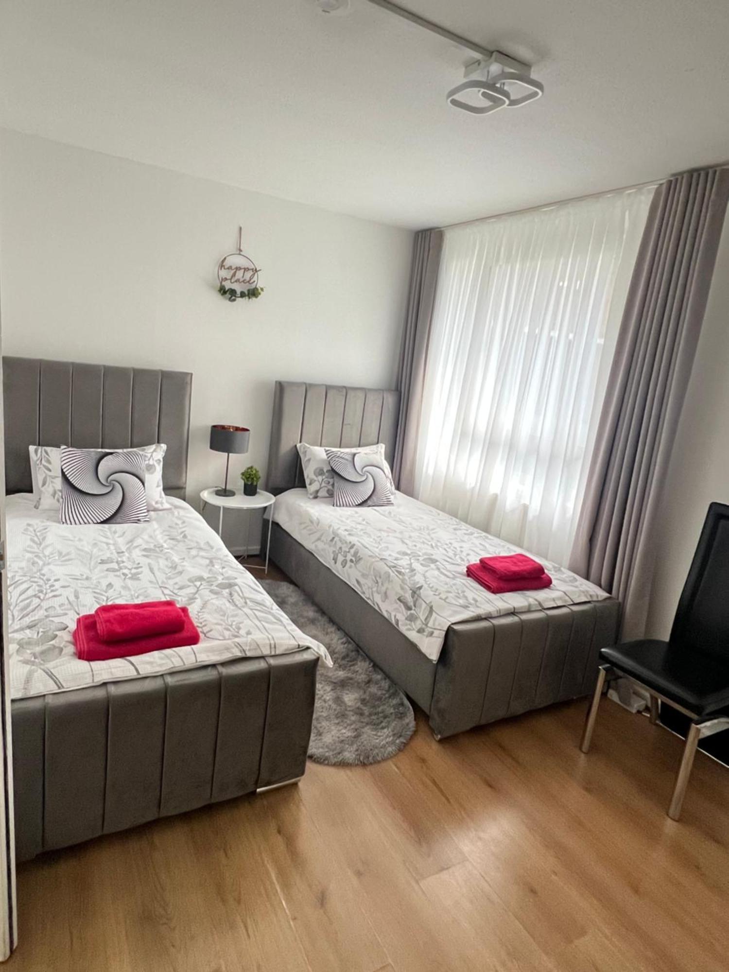 Spacious For Rent 10 Min From Tower Bridge Maison d'hôtes *