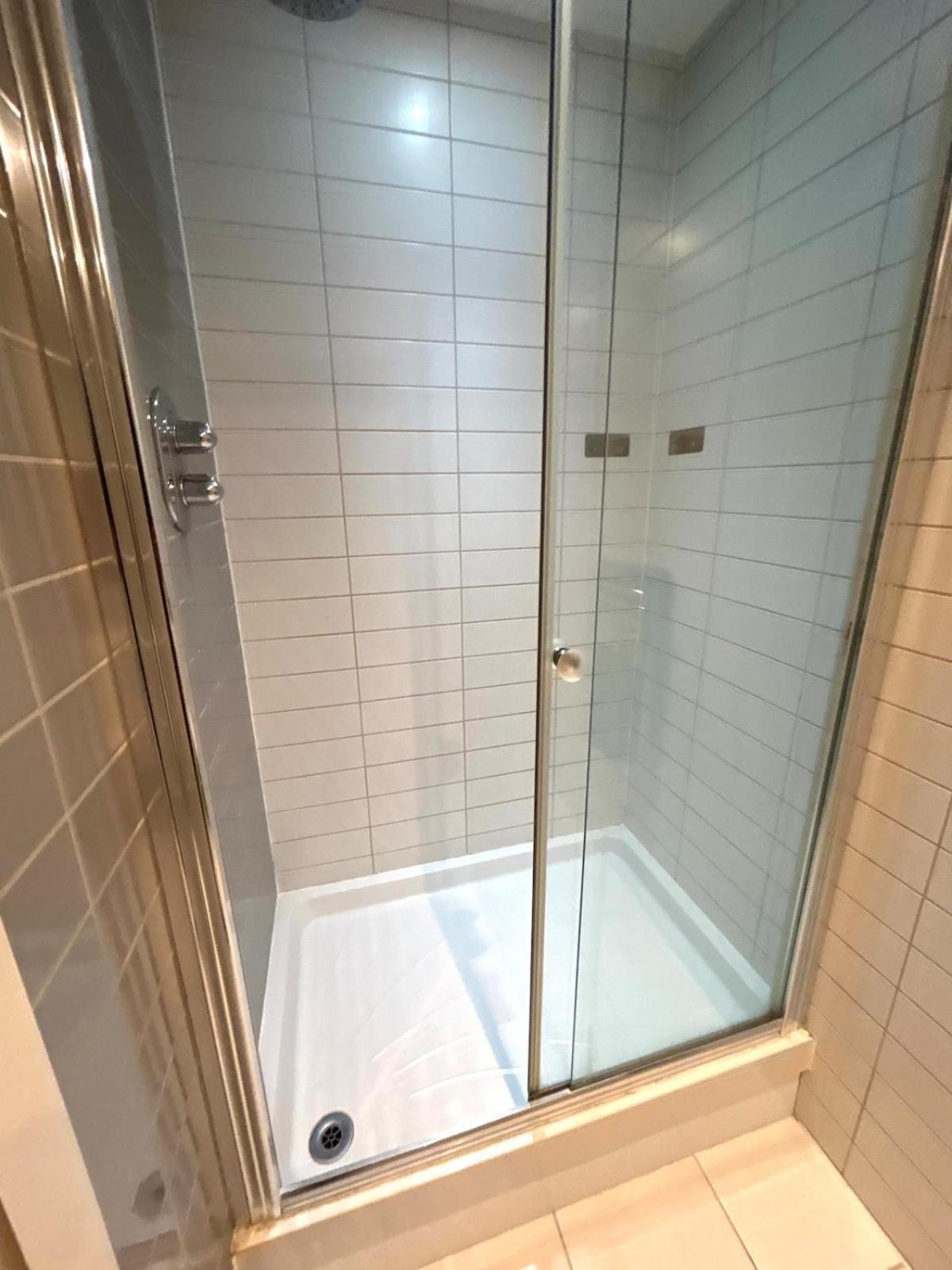 O2 & Excel Zone 2 Sleeps 6 Lägenhet *