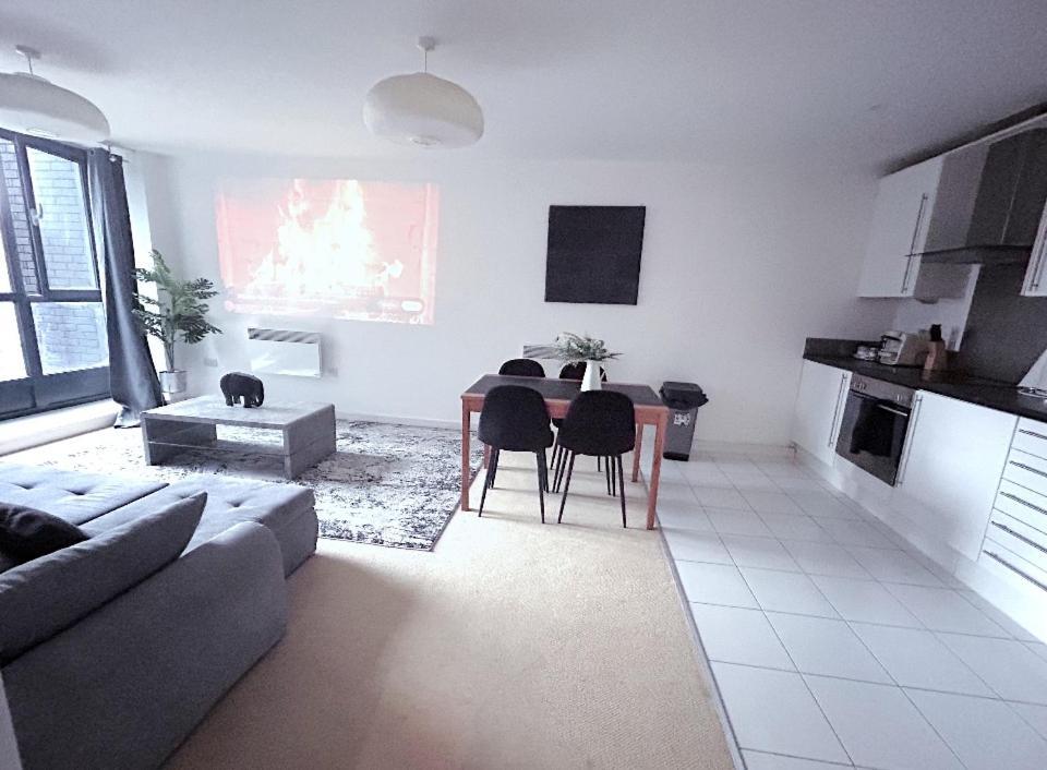 O2 & Excel Zone 2 Sleeps 6 Lägenhet London
