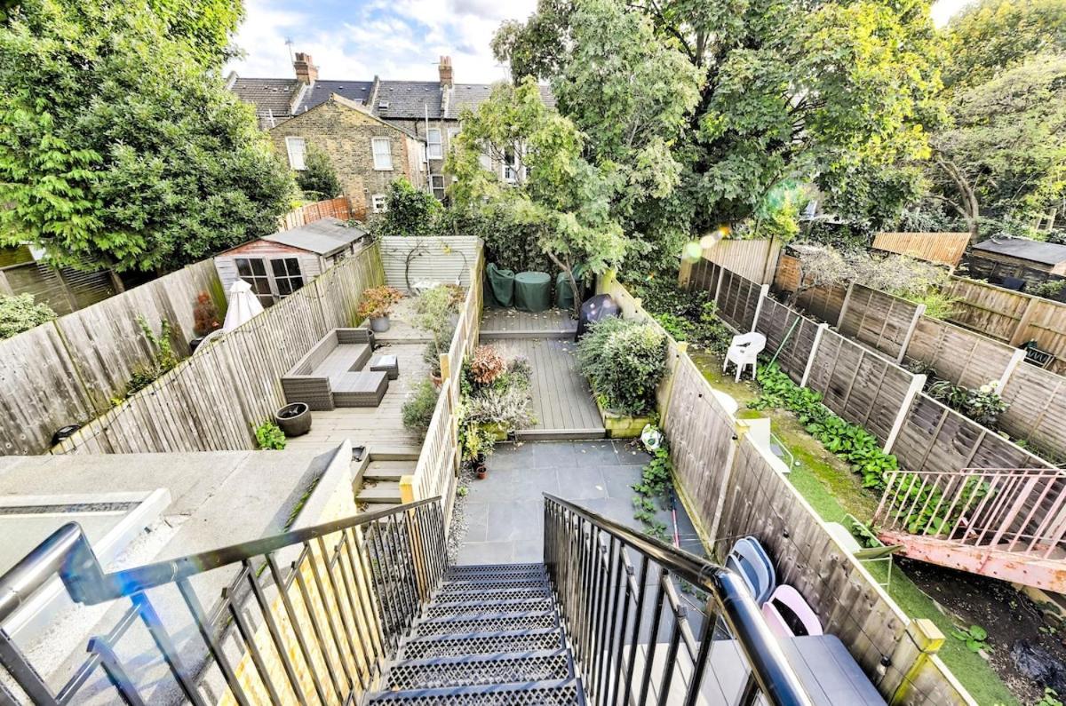 Victorian Charm 2-bed 2-bath With Private Garden Apartment *