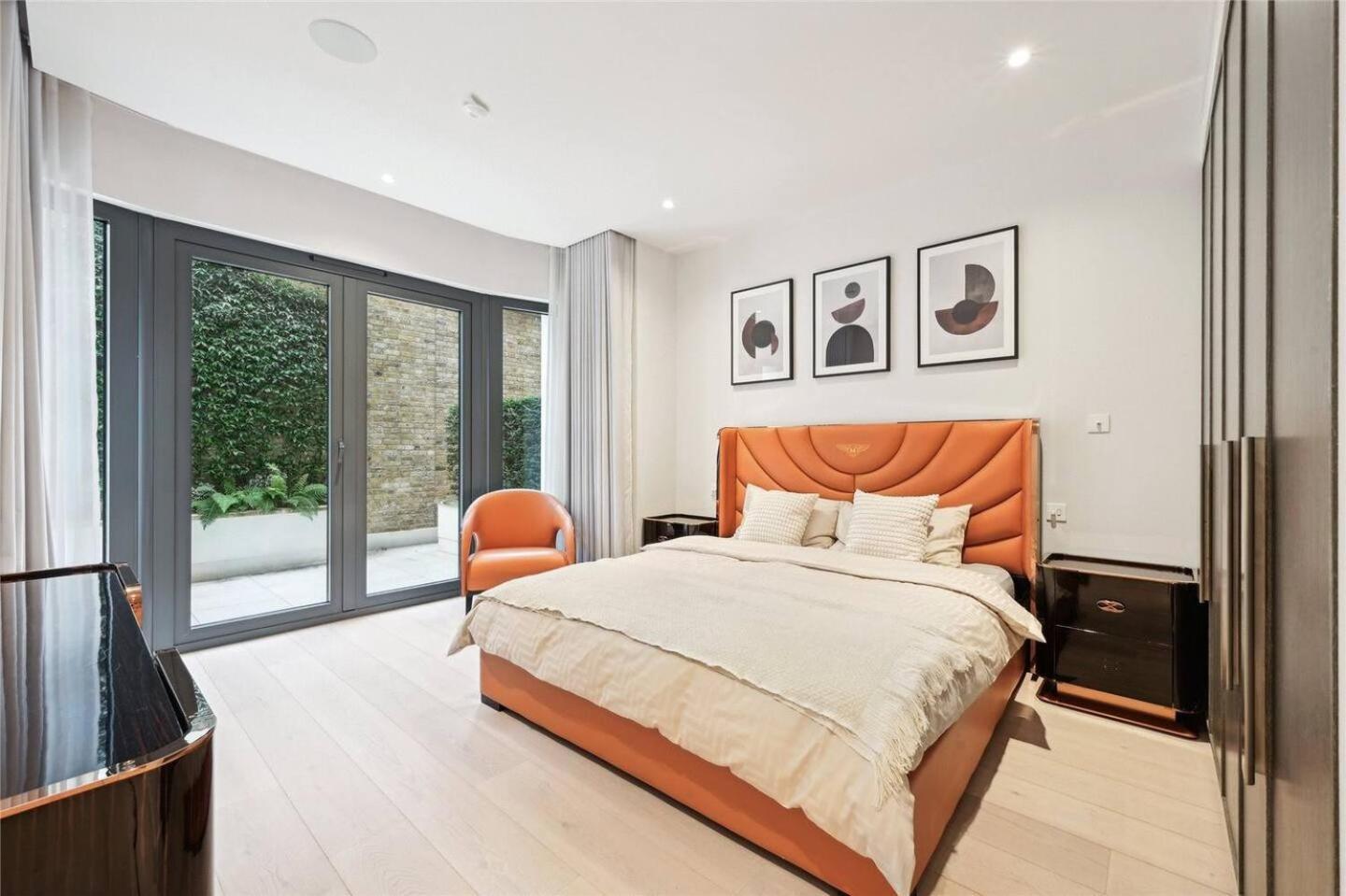 Homestay Holland Park 3 Bedroom Apartment *