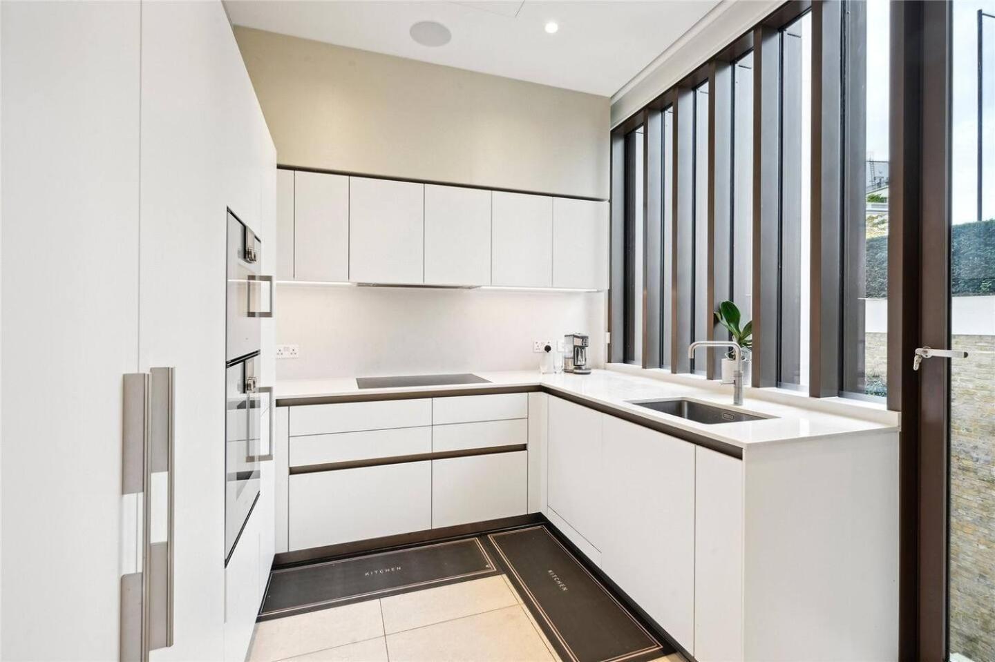 Homestay Holland Park 3 Bedroom Apartment *