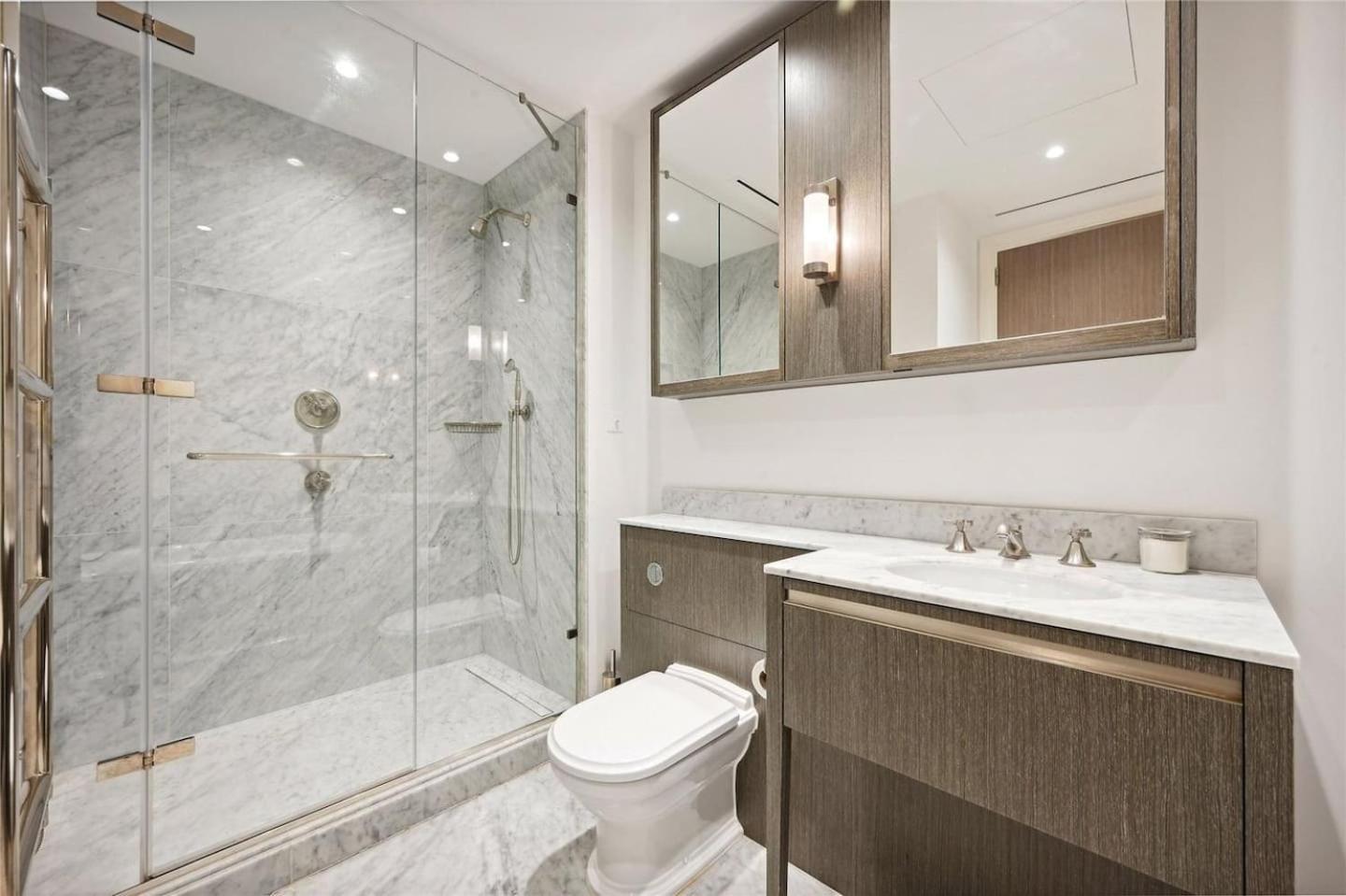 Holland Park 3 Bedroom Apartment London