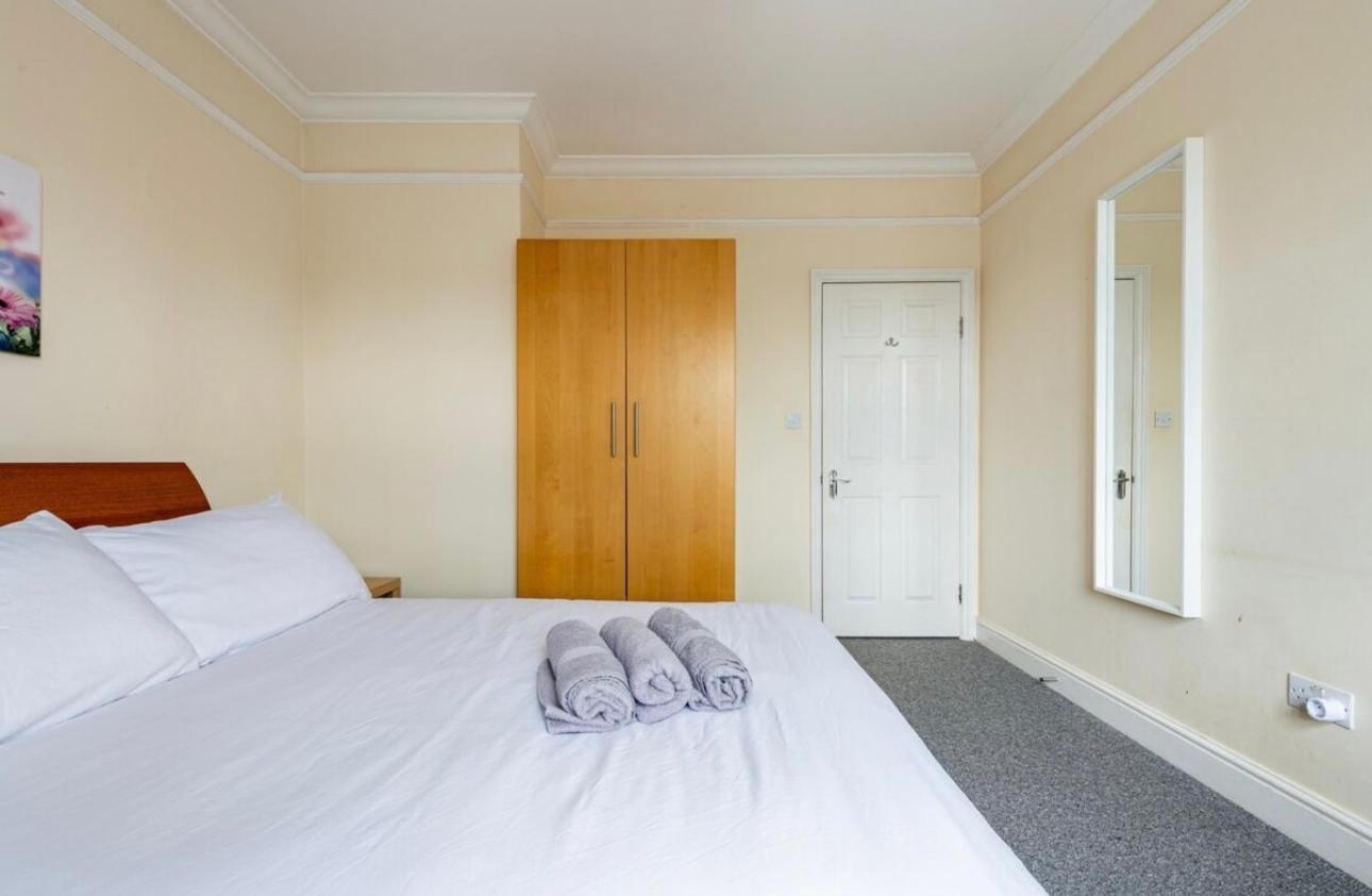 Lovely 3-bed 20 Minutes To Londen