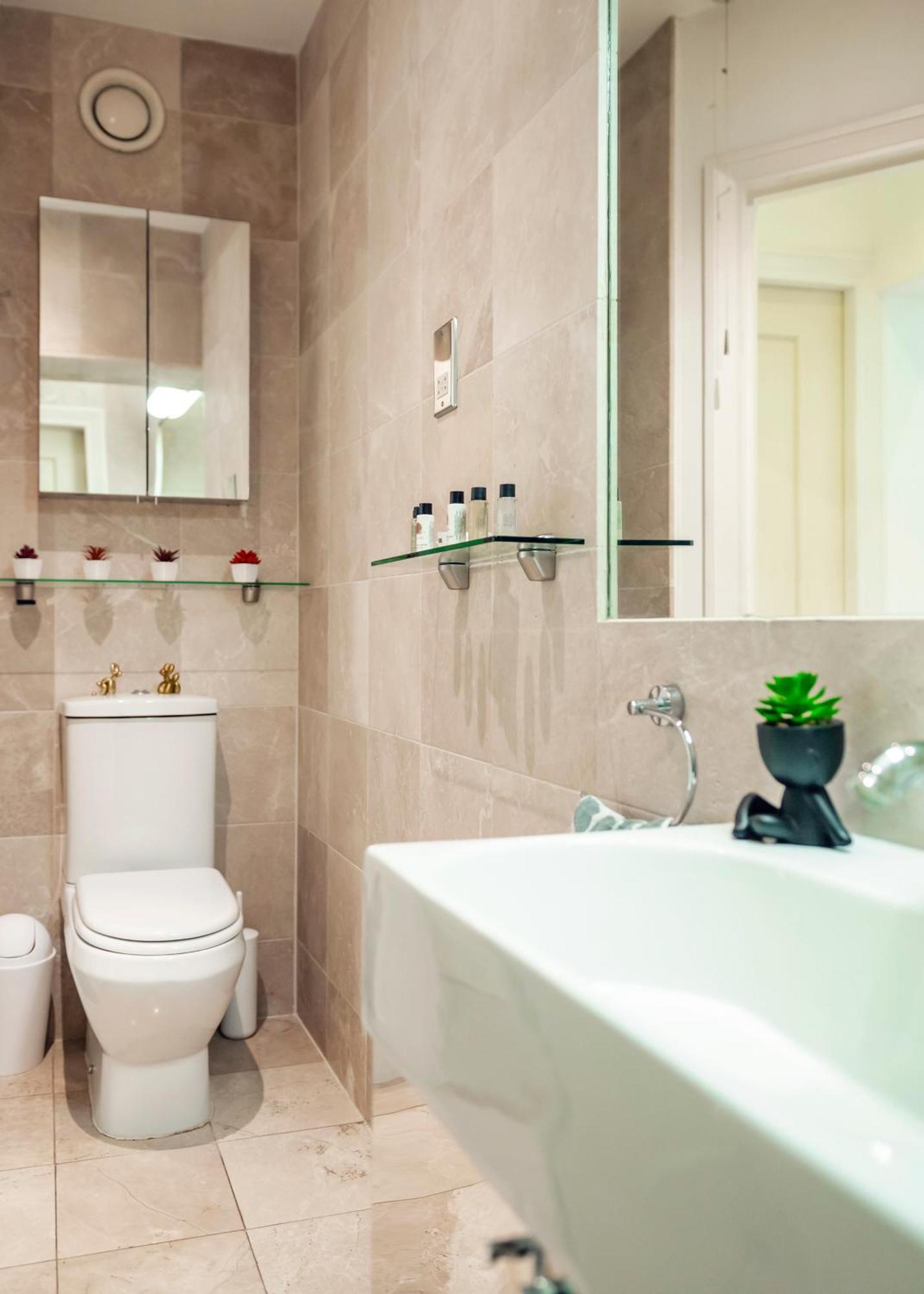 Apartment Welcome - Trafalgar Square *