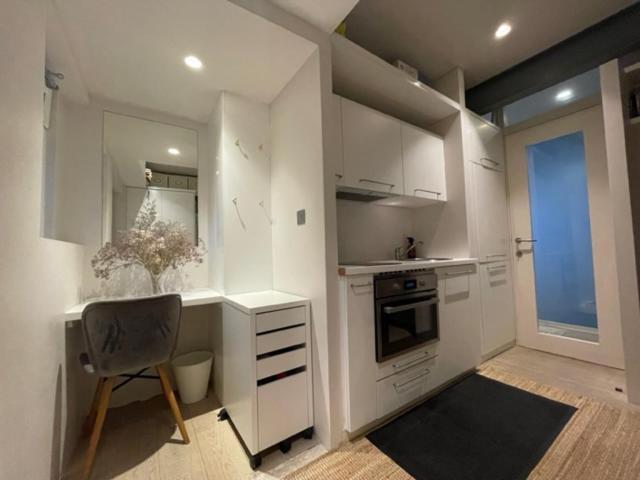 Appartamento Modern Self-contained Ground And Basement Londra