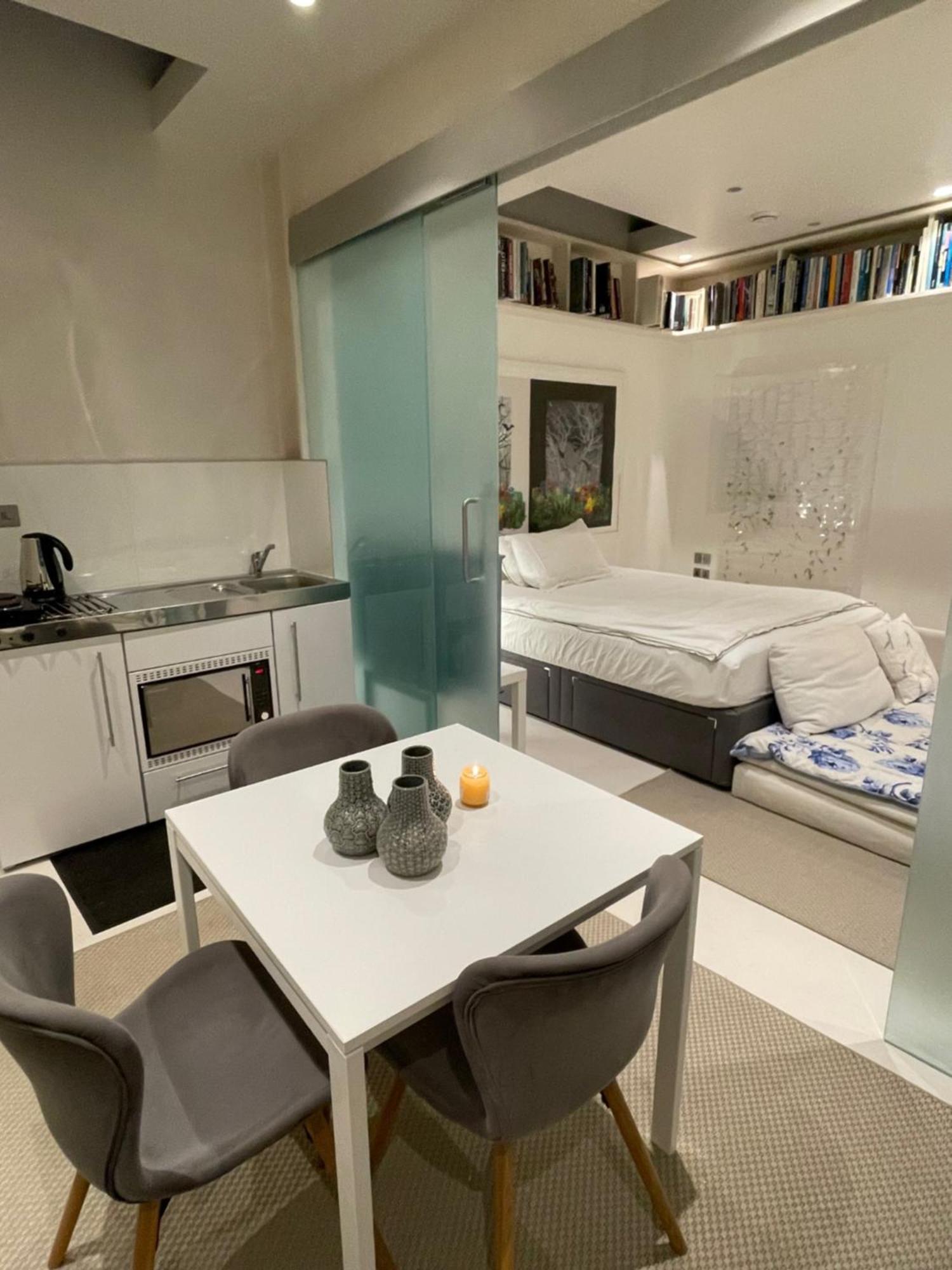 Appartamento Modern Self-contained Ground And Basement