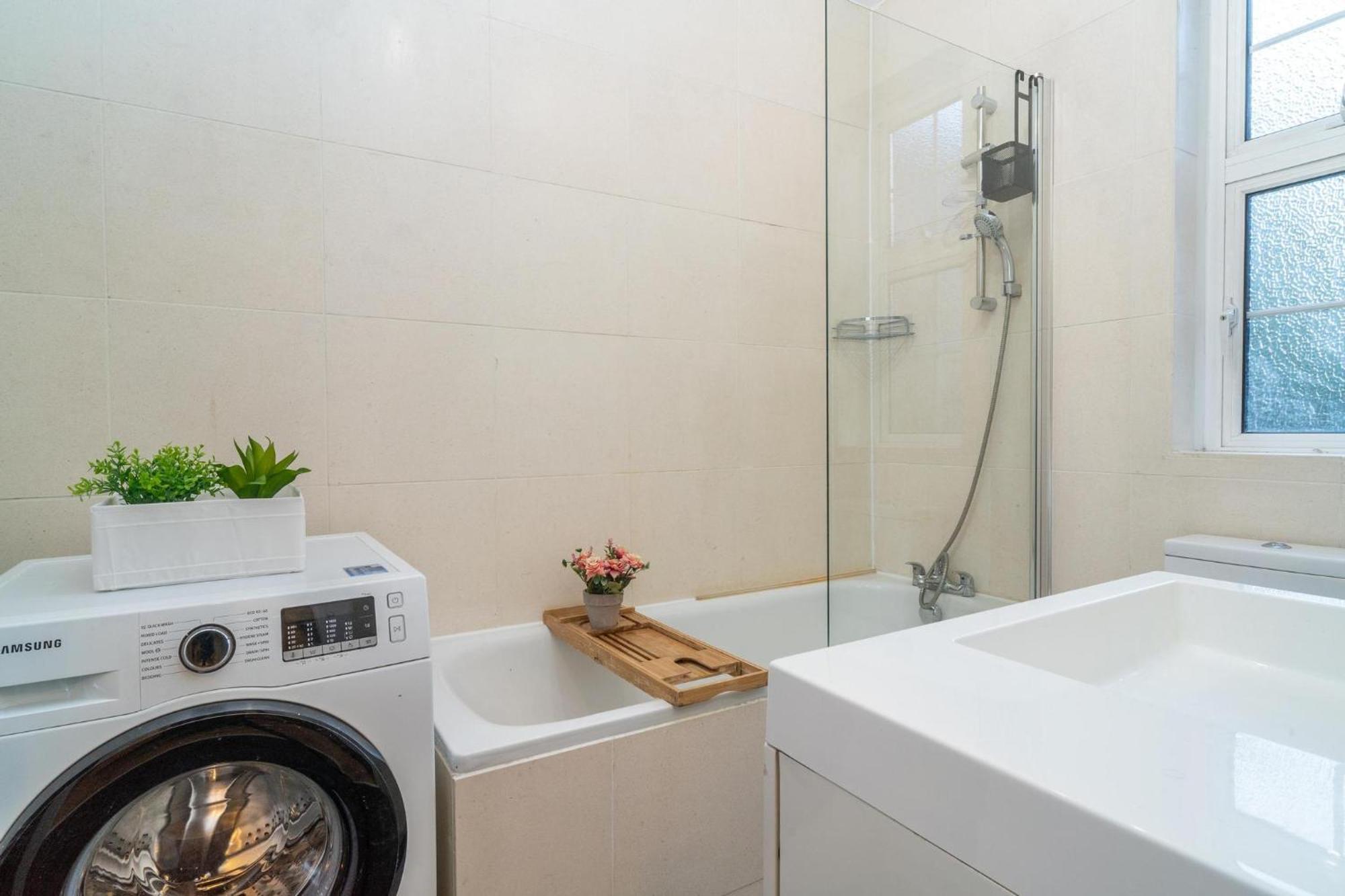Appartement Location! 2 Bed/2bath - Pro Host