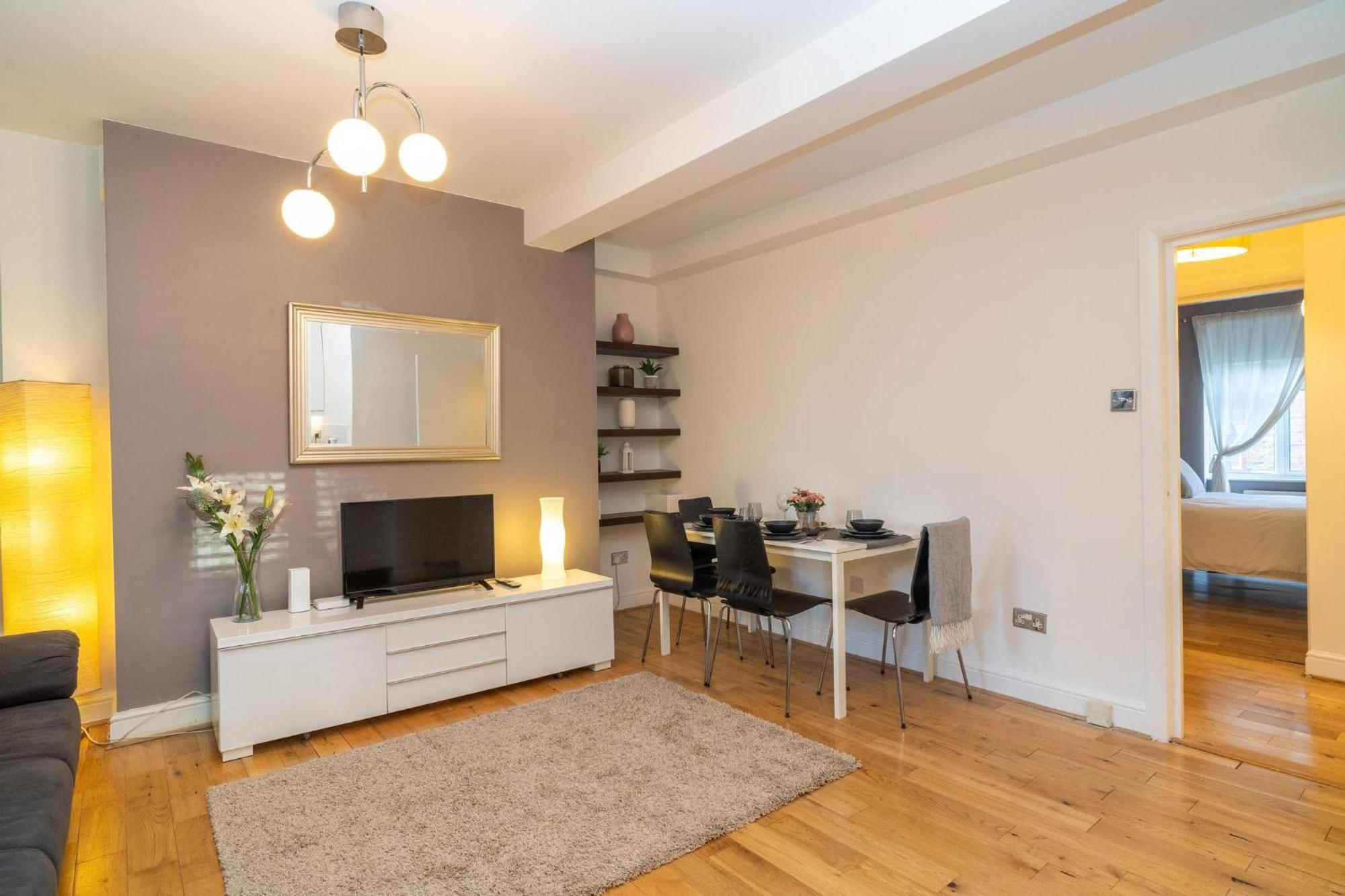 Appartement Location! 2 Bed/2bath - Pro Host