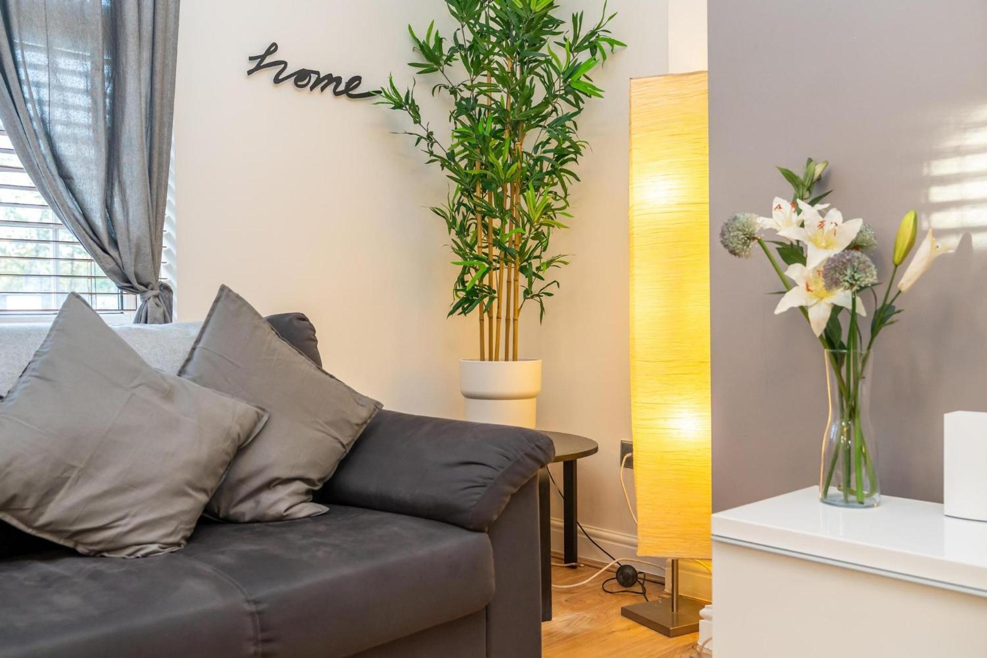 Location! 2 Bed/2bath - Pro Host *