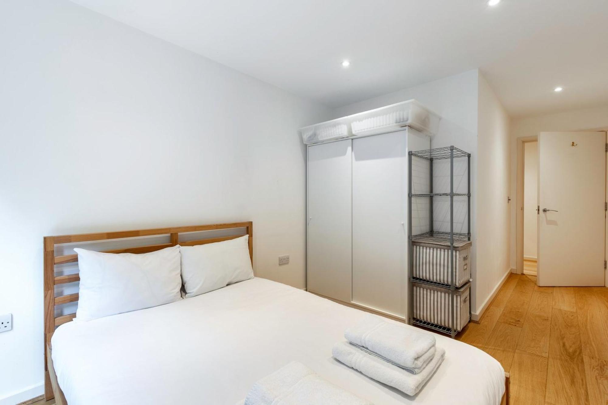 Appartement 2-bed 2-bath In Old Street *